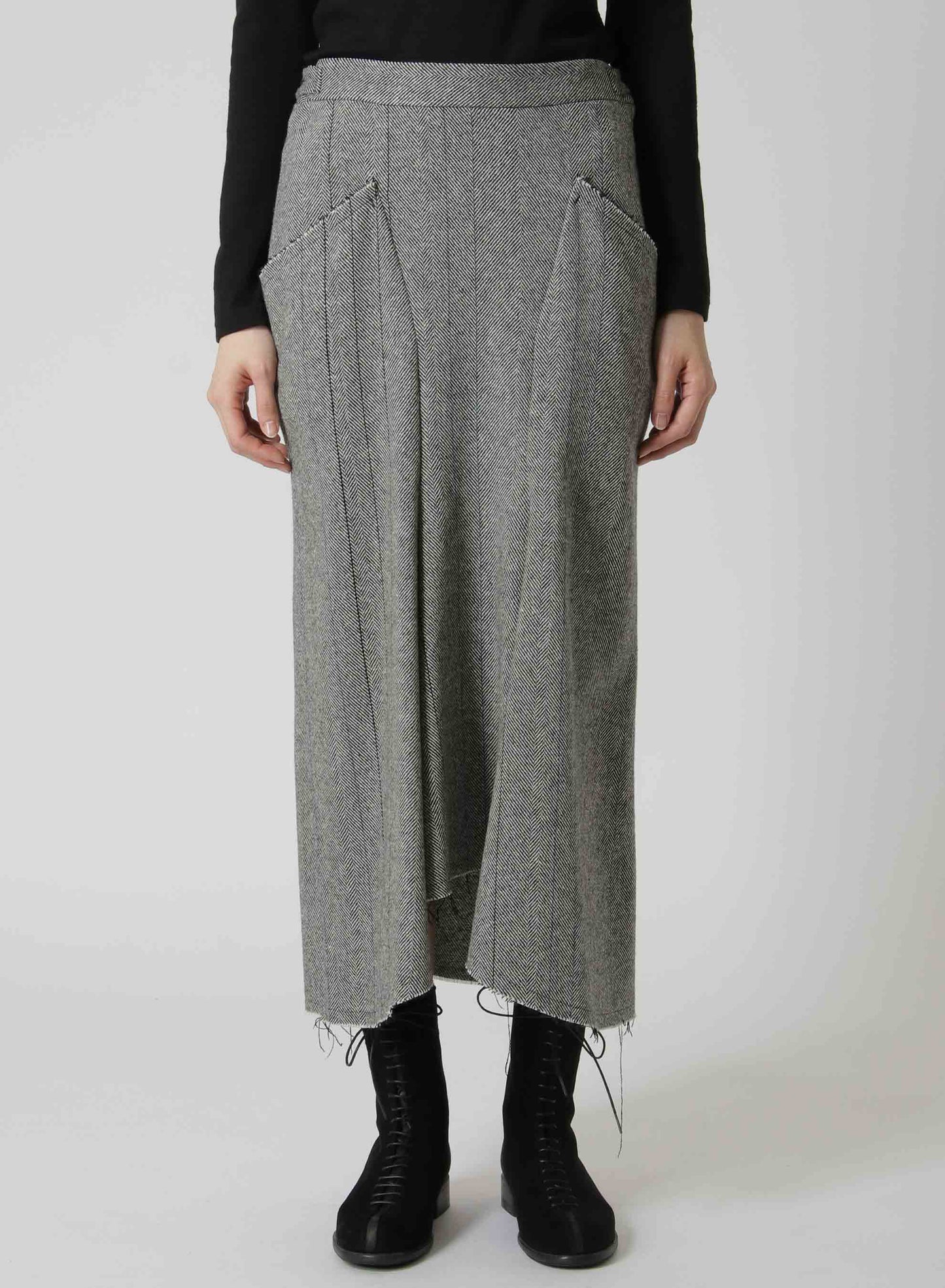 WOOL TWEED HERRINGBONE LONG POCKET SKIRT