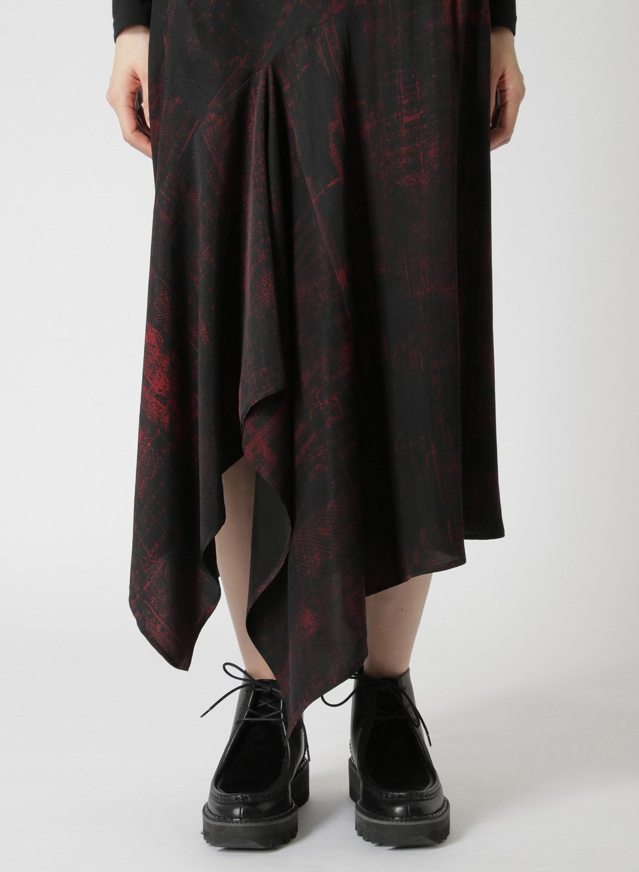 CUPRO/RAYON TWILL ASYMMETRIC FLARED SKIRT