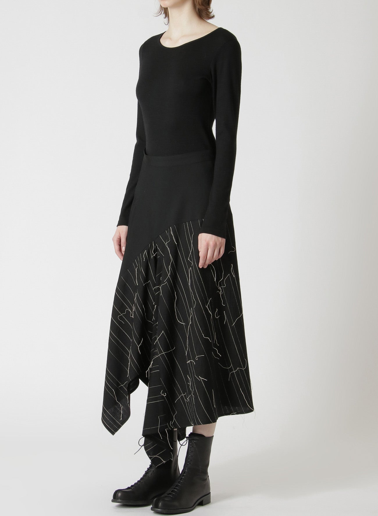 WOOL ASYMMETRIC FLARED SKIRT