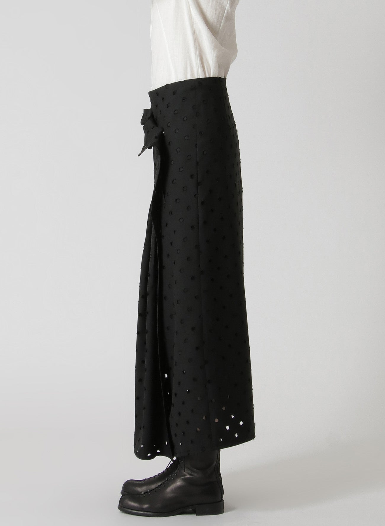 WOOL/POLYESTER GABARDINE PLEATED WRAP SKIRT