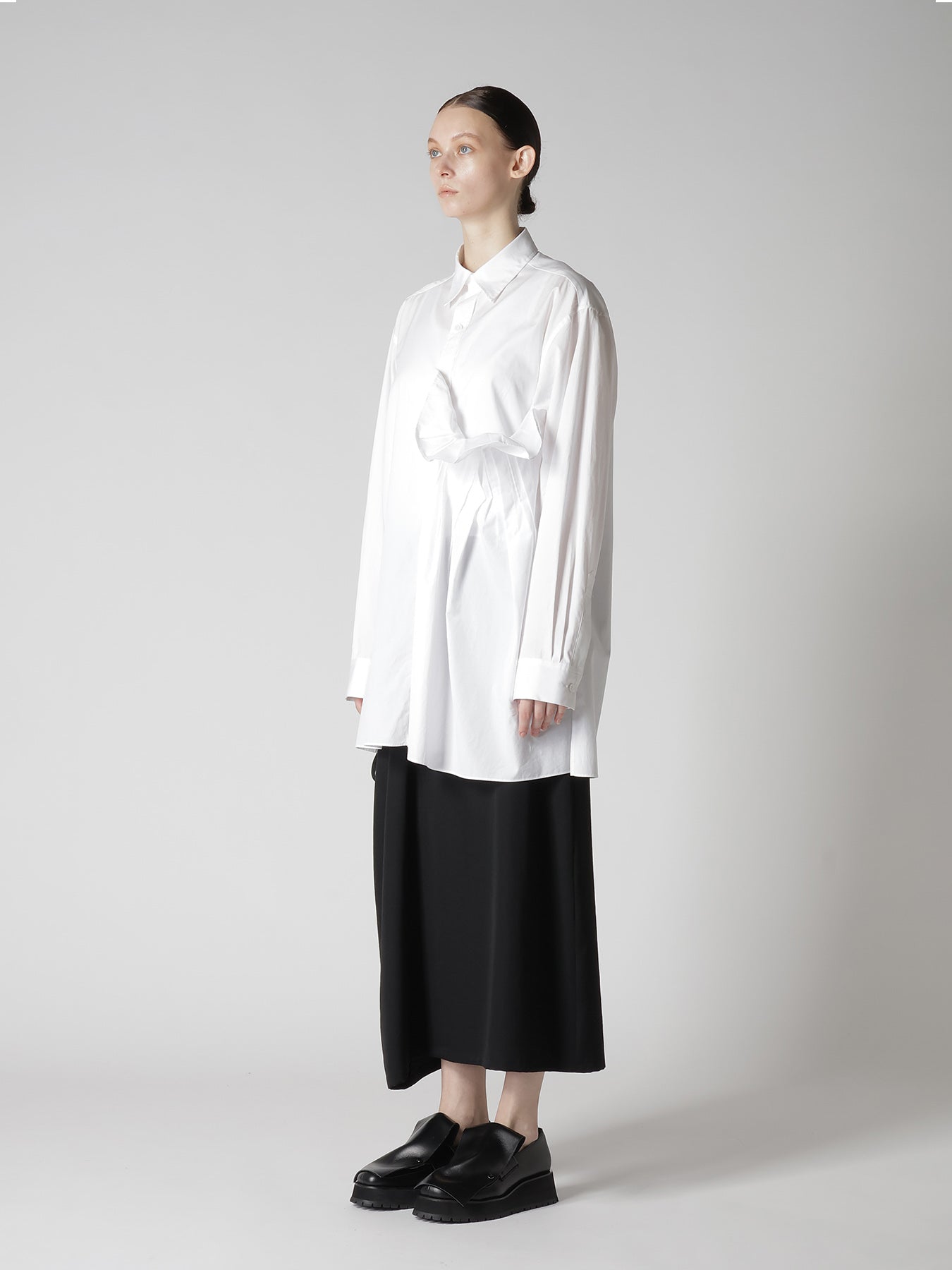 COTTON BROAD LEFT SIDE TUCK SHIRT