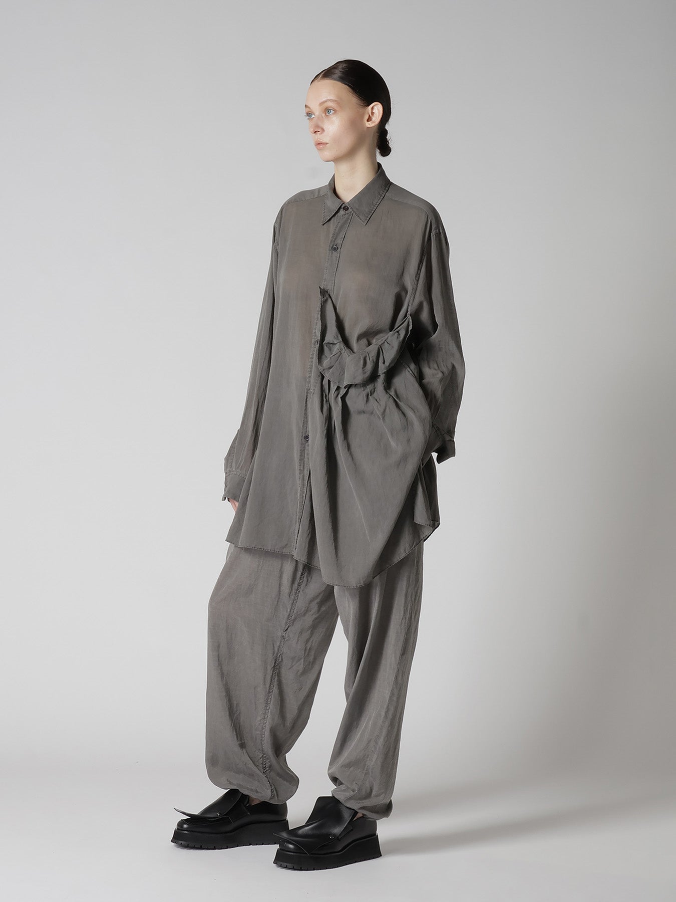 CUPRO/COTTON GARMENT DYED LEFT SIDE TUCK SHIRT