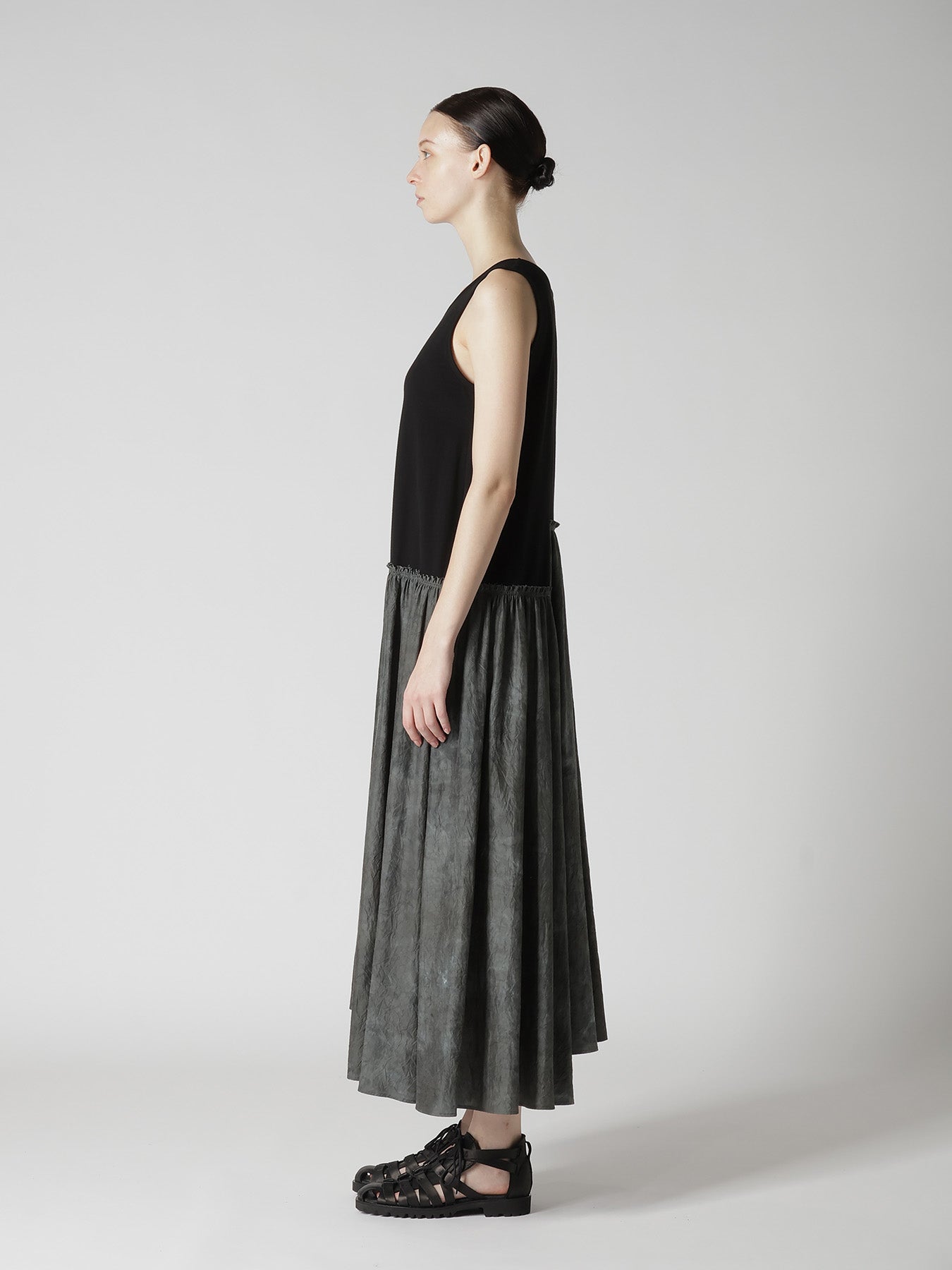 "CHUSEN" SLEEVELESS DRESS