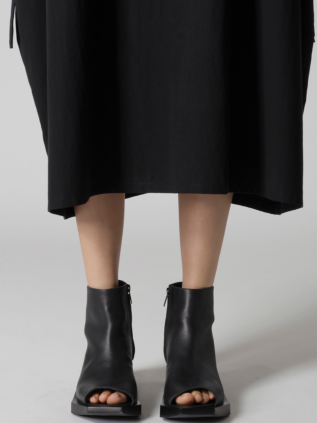 COTTON BROAD SLEEVE ROUNDNECK DRESS