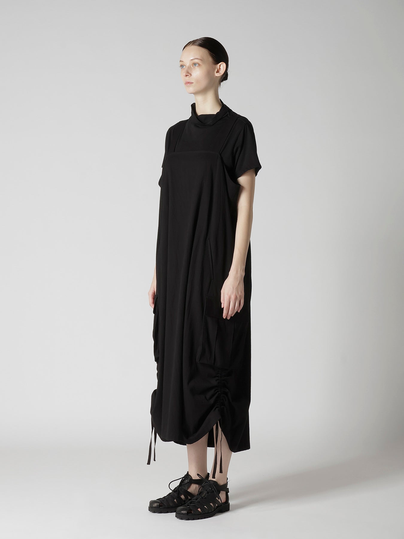 CROSS WEAVE GABARDINE SHIRRING SHOULDER STRAP DRESS