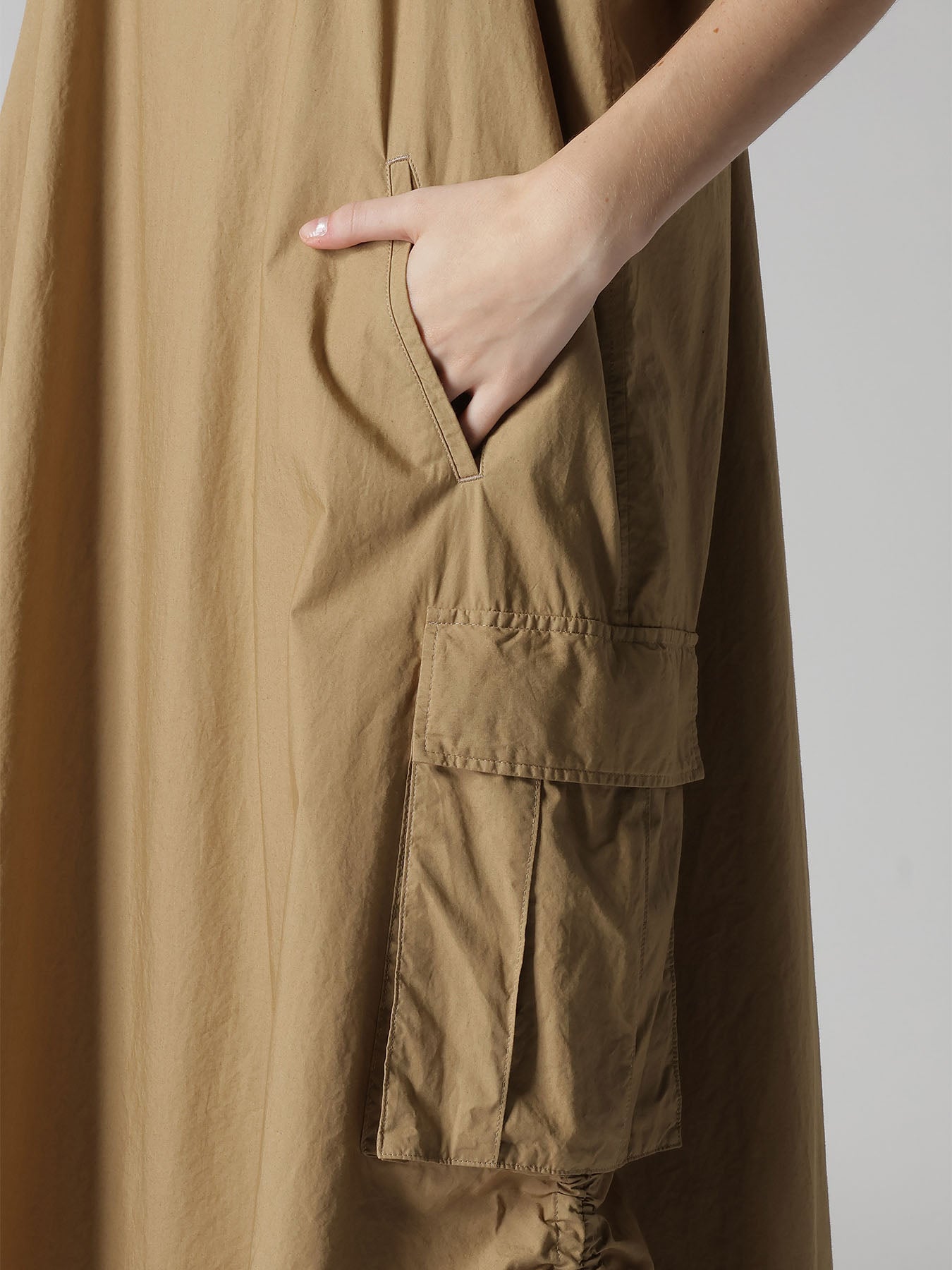 COTTON TYPEWRITER SHIRRING SHOULDER STRAP DRESS