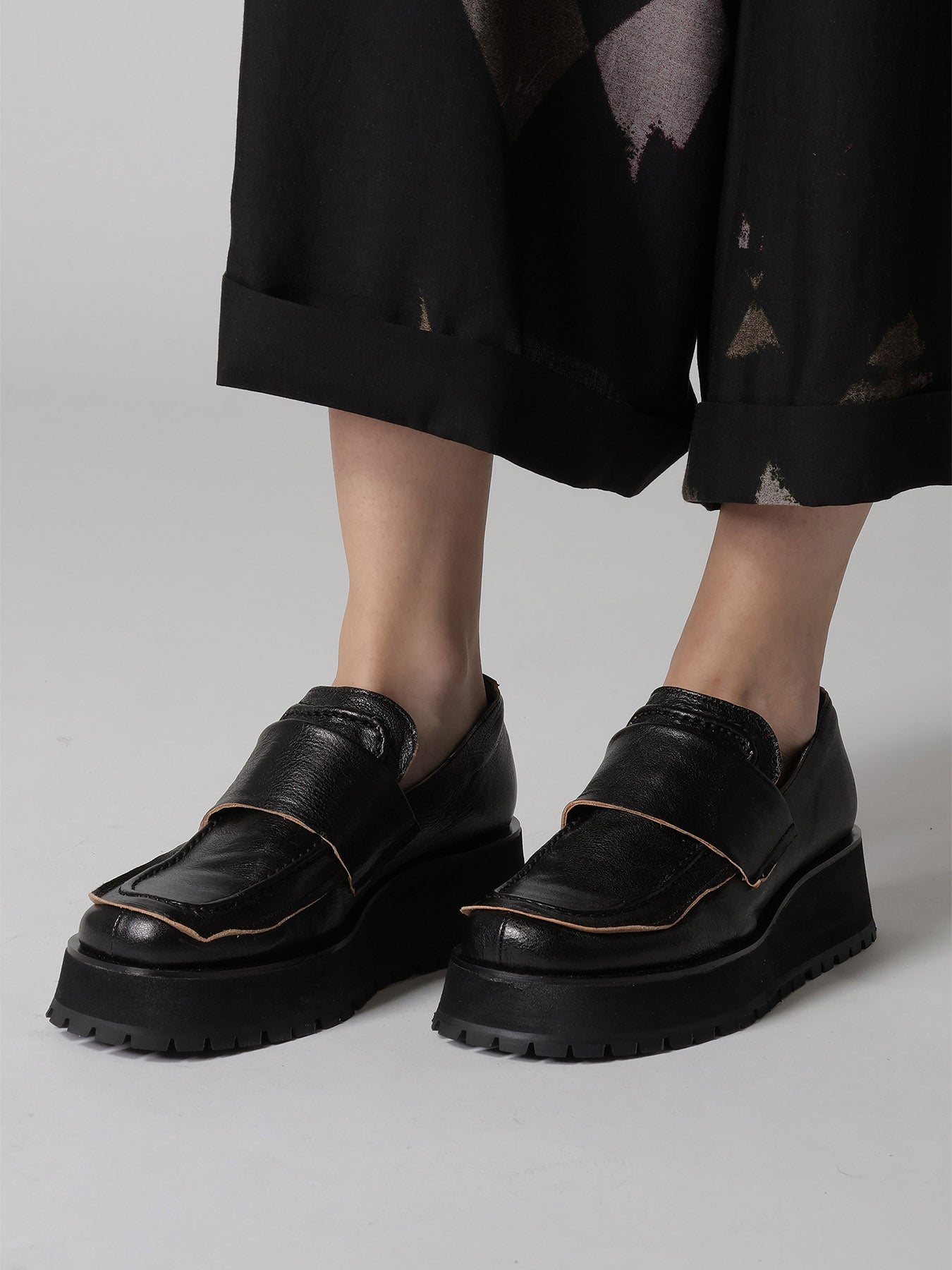 SURFACE-DYED SOFT TAN LEATHER 2 WAY LOAFERS