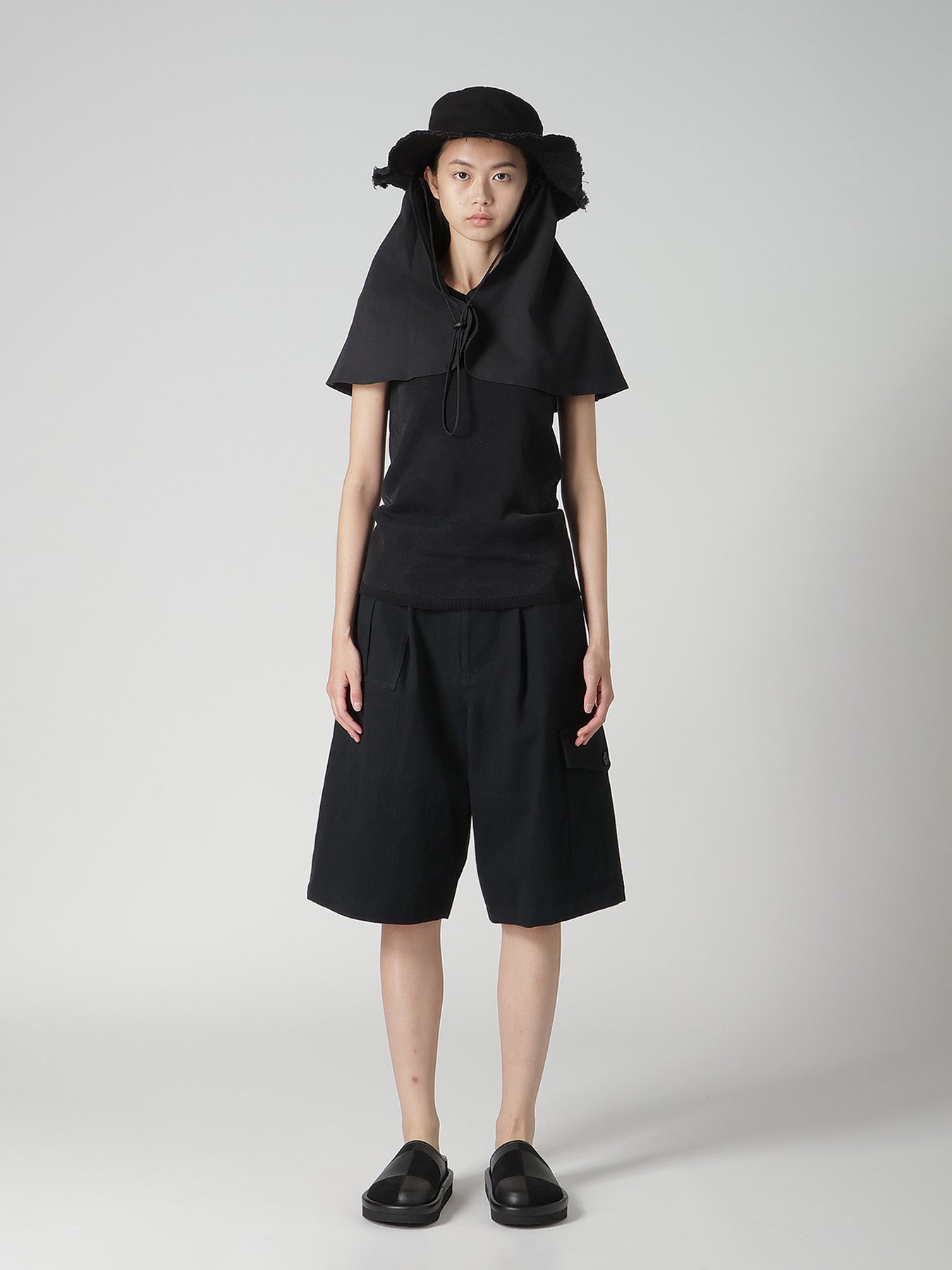 COTTON CANVAS HAT W/ CAPE