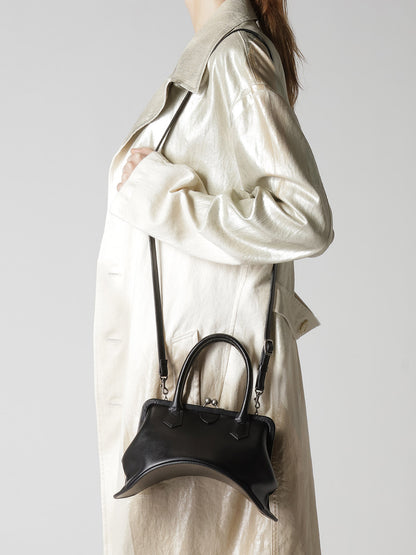 OIL SOFT LEATHER CURVED METAL CLASP BAG