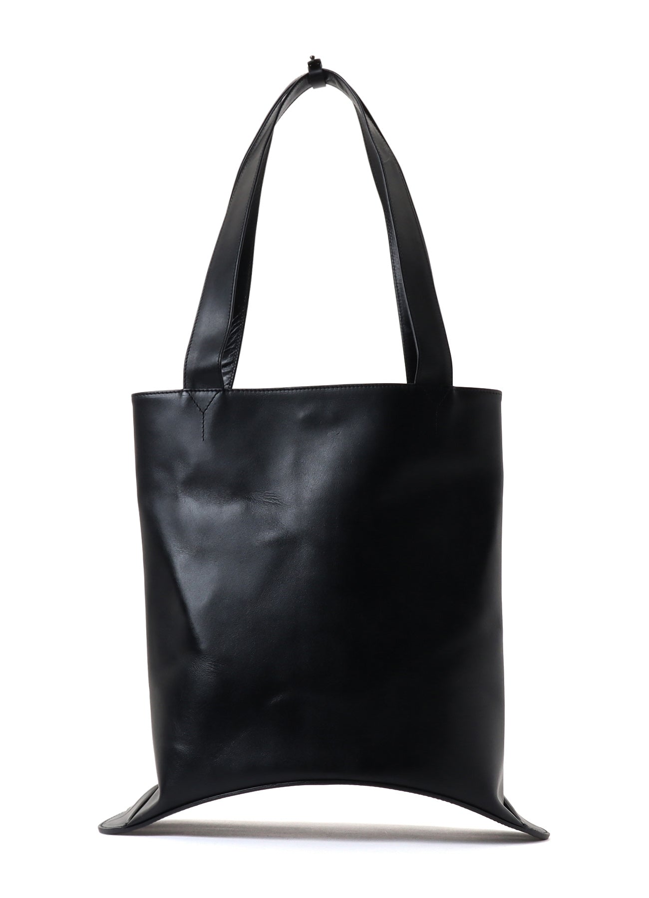 OIL SOFT LEATHER CURVED TOTE BAG