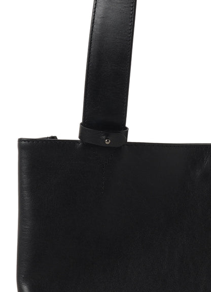 OIL SOFT LEATHER CURVED TOTE BAG