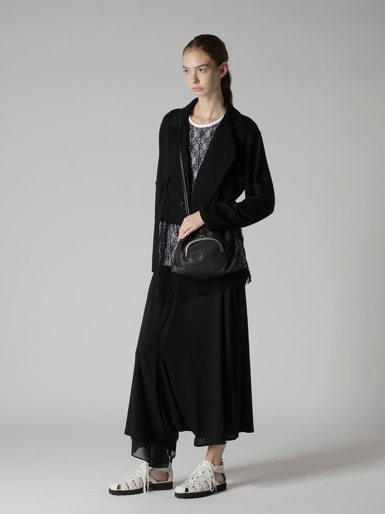 SOFT LEATHER METAL CLASP POUCH