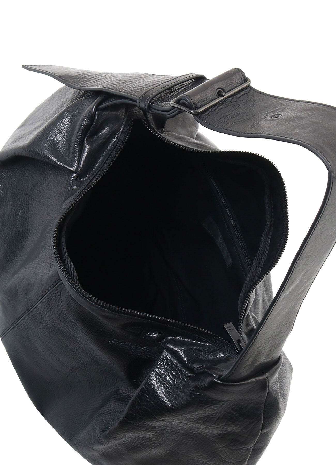 SURFACE-DYED SOFT TAN LEATHER GYOZA BAG