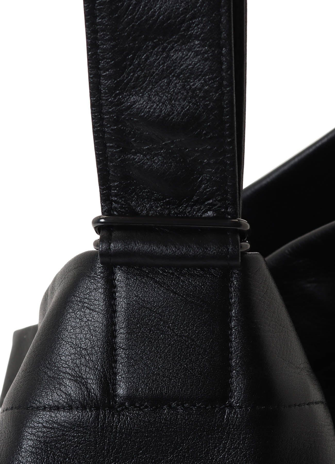 SEMI GLOSS LEATHER BELTED TOTE BAG S