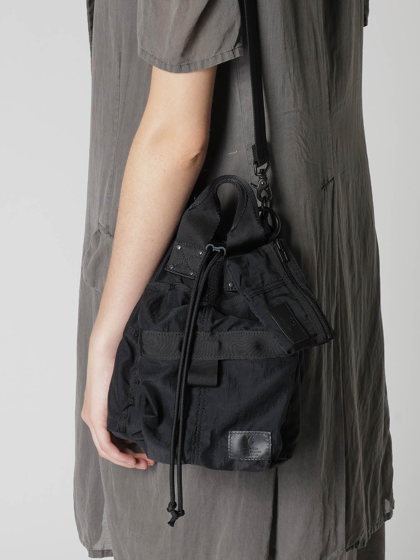 SHEER RIPSTOP NYLON SHOULDER POUCH