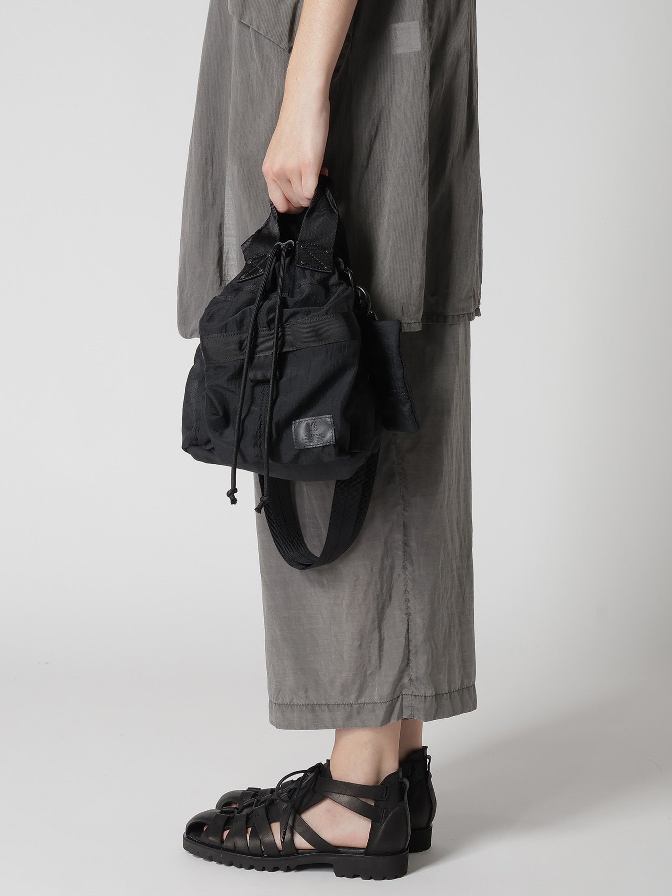 SHEER RIPSTOP NYLON SHOULDER POUCH