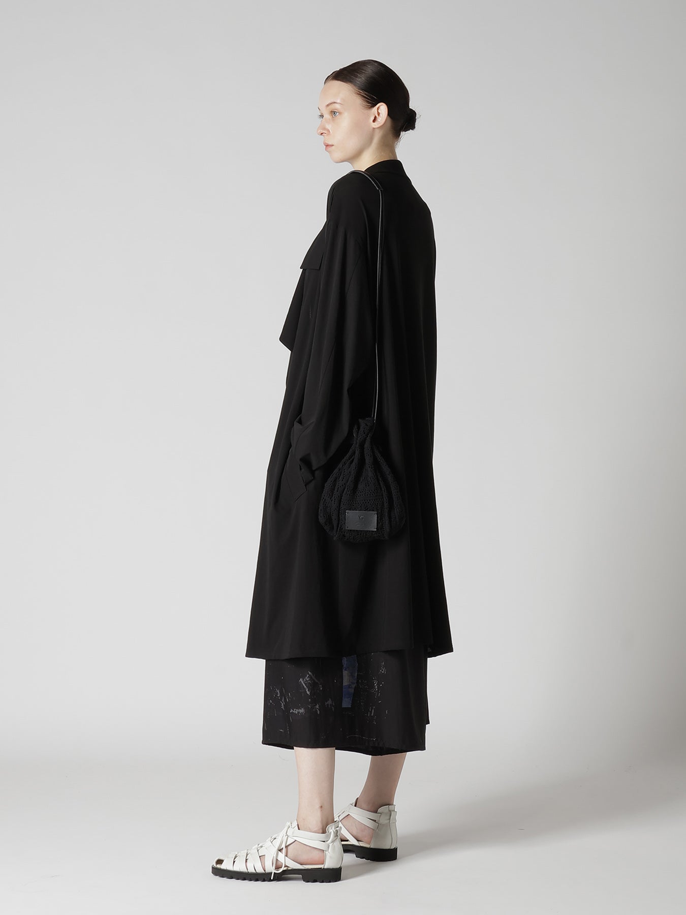 MEXICAN TILE PATTERN KNIT DRAWSTRING BAG