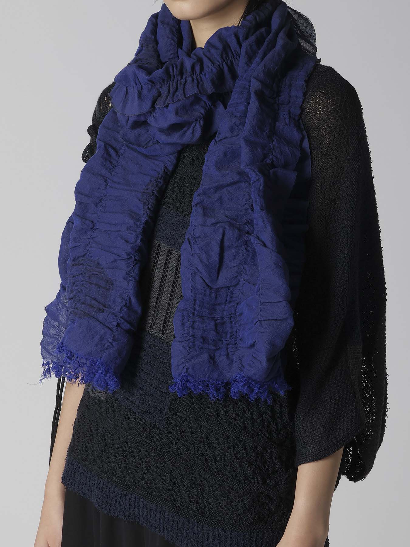 DOT JACQUARD GATHER SCARF