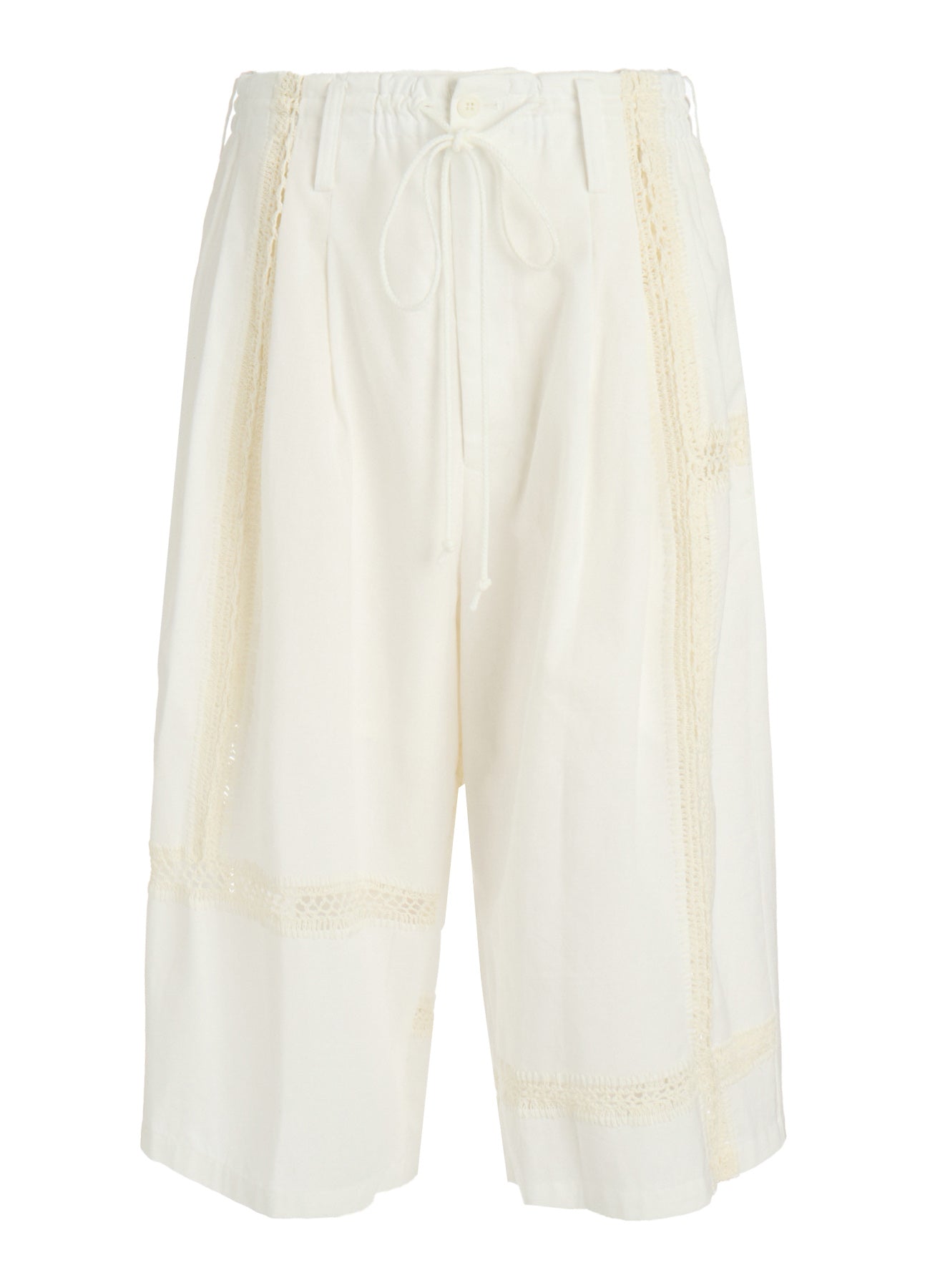 COTTON CROCHET PATCHWORK 3 TUCK HALF PANTS