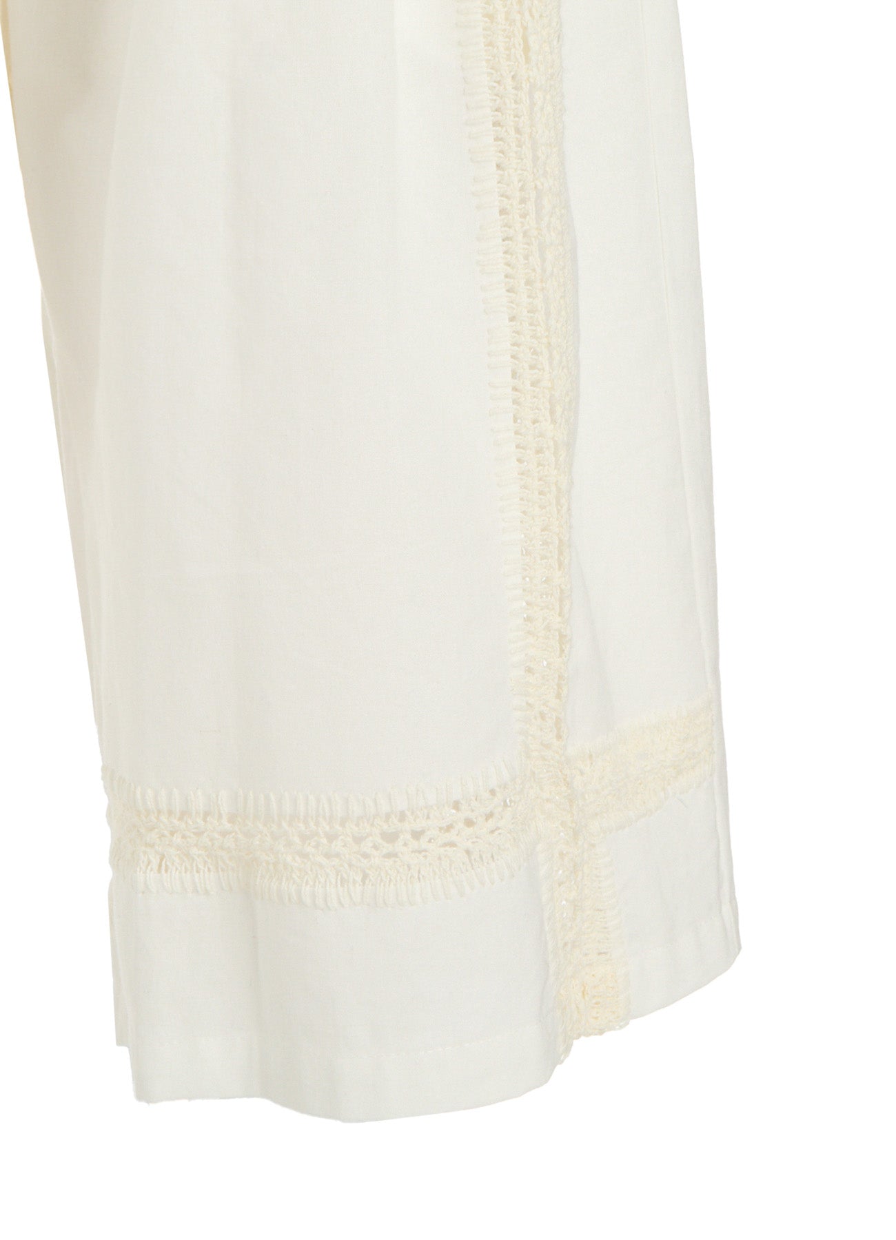 COTTON CROCHET PATCHWORK 3 TUCK HALF PANTS