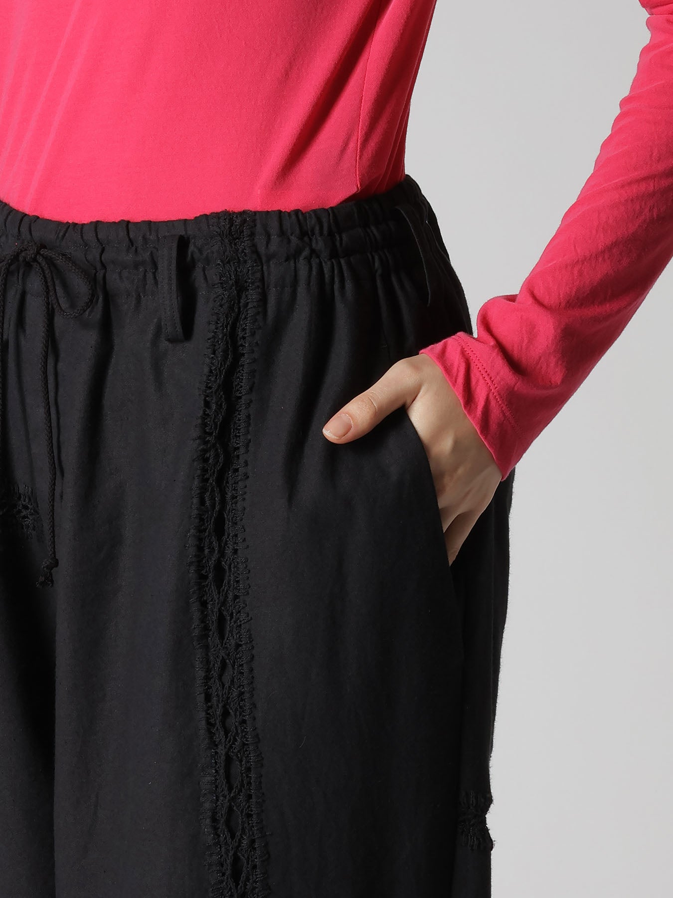 COTTON CROCHET PATCHWORK RIB HEM PANTS