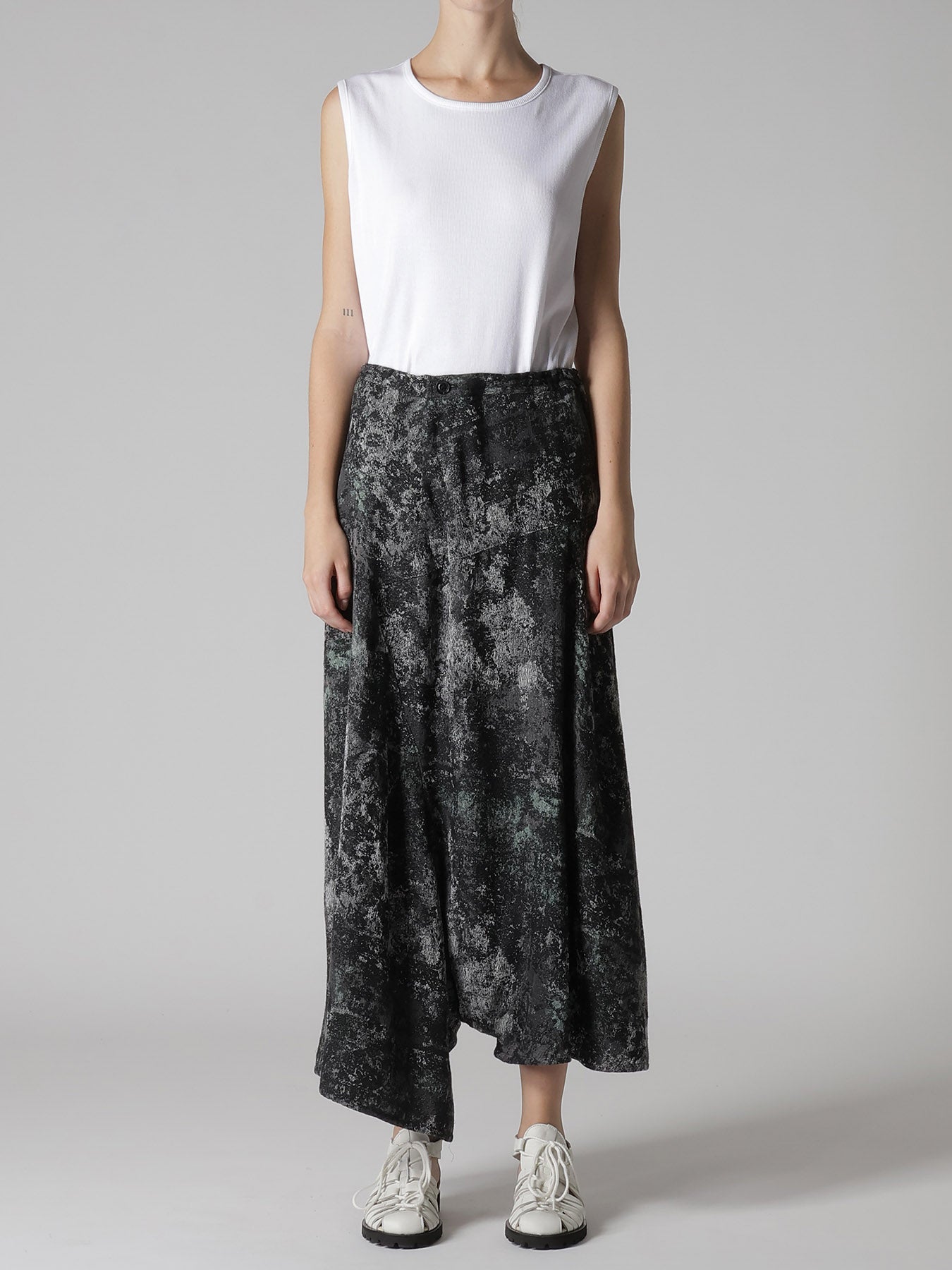 RUG PATTERN JACQUAR ASYMMETERIC PANTS – THE SHOP YOHJI YAMAMOTO