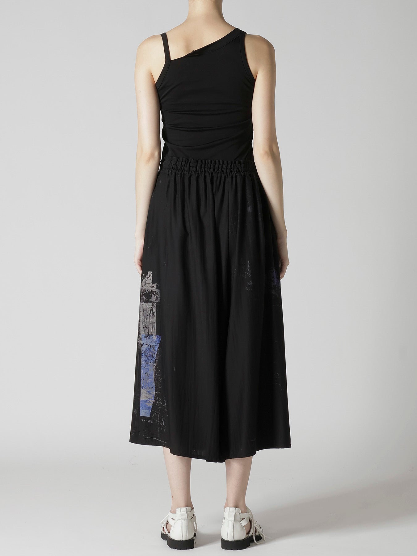 CUPRO/DUNGAREE ASYMMETERIC GATHERED PANTS