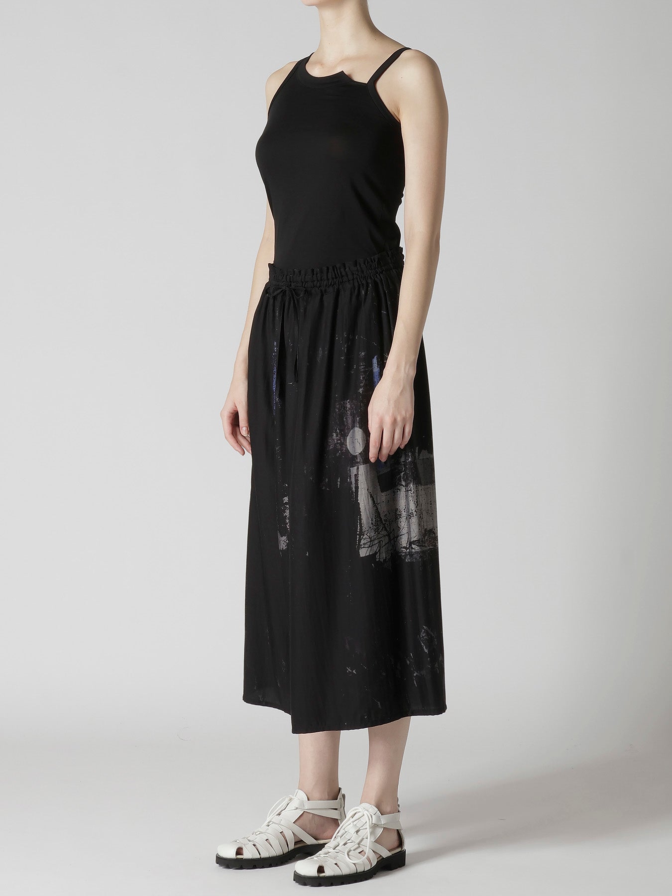 CUPRO/DUNGAREE ASYMMETERIC GATHERED PANTS