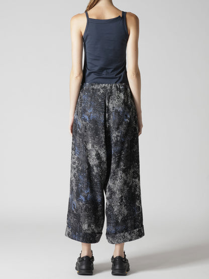 RUG PATTERN JACQUAR FRONT TUCK MACKIN PANTS