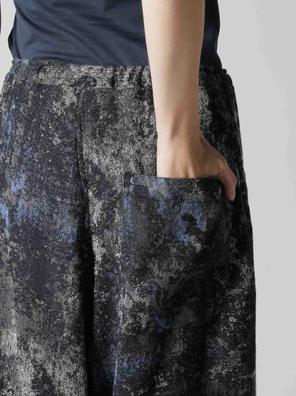 RUG PATTERN JACQUAR FRONT TUCK MACKIN PANTS