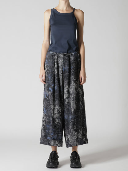 RUG PATTERN JACQUAR FRONT TUCK MACKIN PANTS