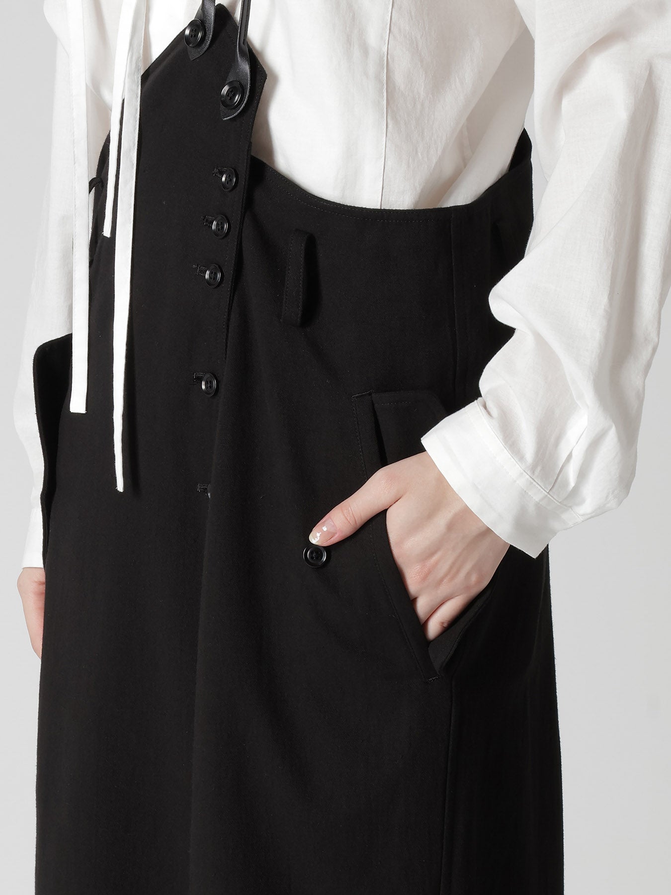 COTTON FLAX GABARDINE CENTER TUCK PANTS – THE SHOP YOHJI YAMAMOTO