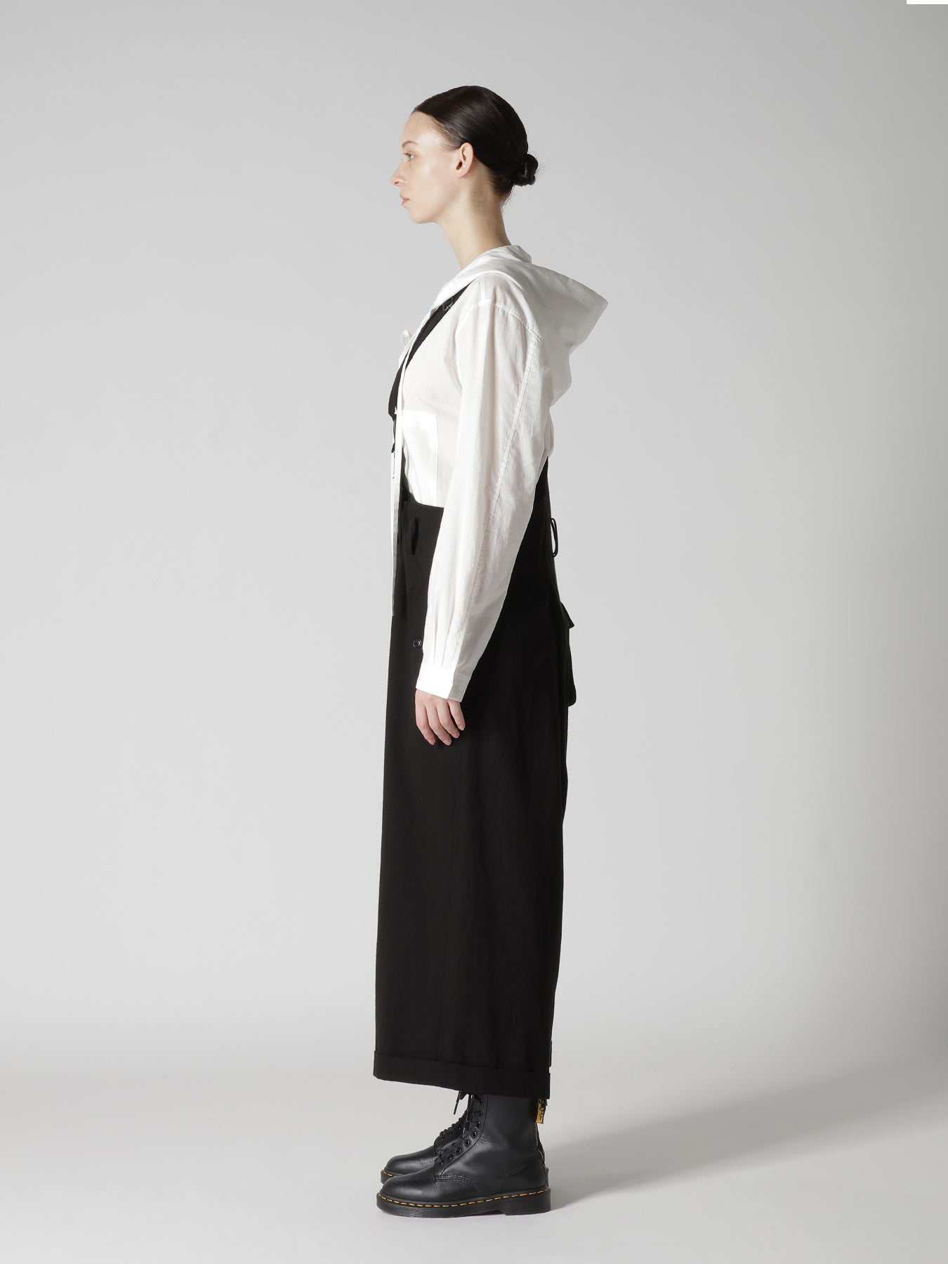 COTTON FLAX GABARDINE CENTER TUCK PANTS