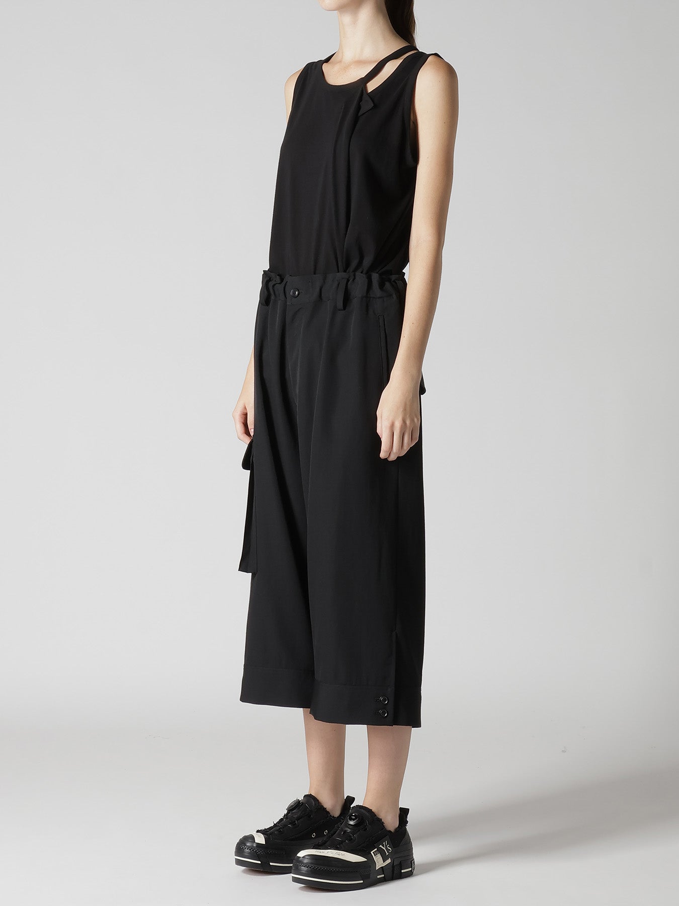 パンツ Yohji Yamamoto Wool Gabar Sarouel Pants WOOL GABARDINE TUCK TAB PANTS – THE SHOP YOHJI YAMAMOTO