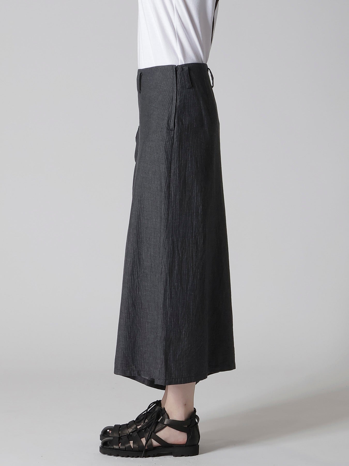HERRINGBONE DENIM RIGHT SIDE GATHER SKIRT