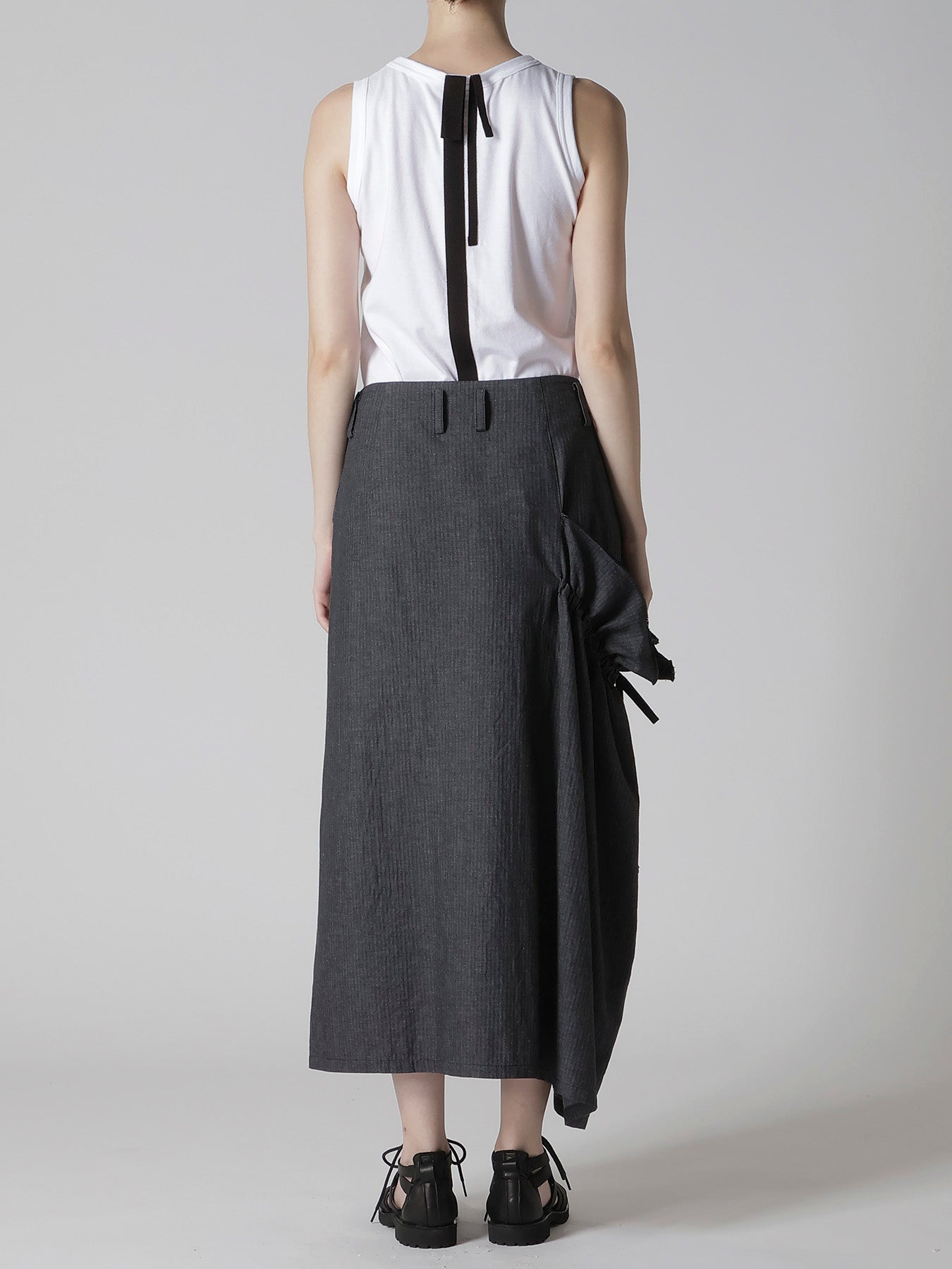 HERRINGBONE DENIM RIGHT SIDE GATHER SKIRT