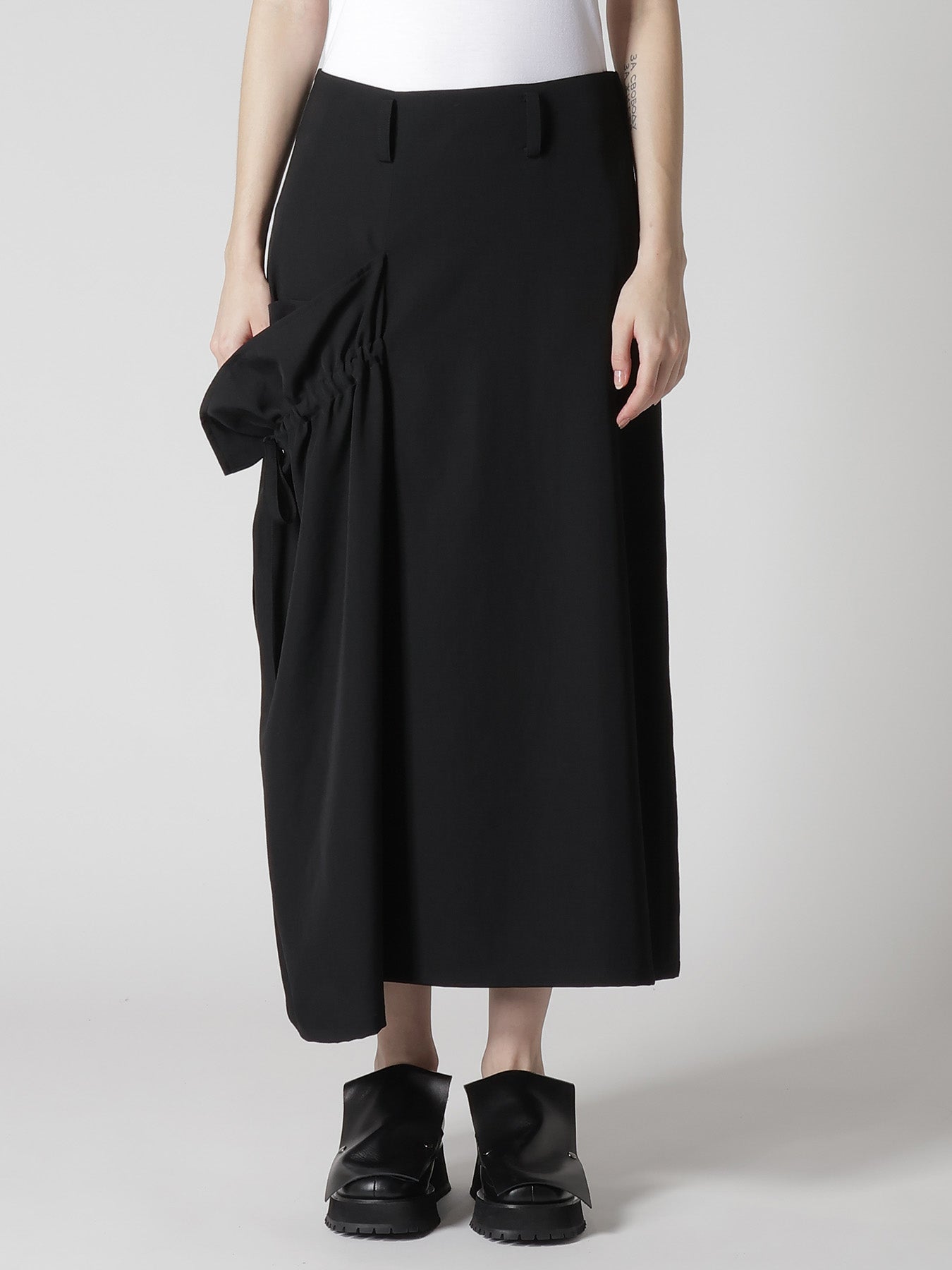 WOOL GABARDINE SIDE GATHERED SKIRT – THE SHOP YOHJI YAMAMOTO