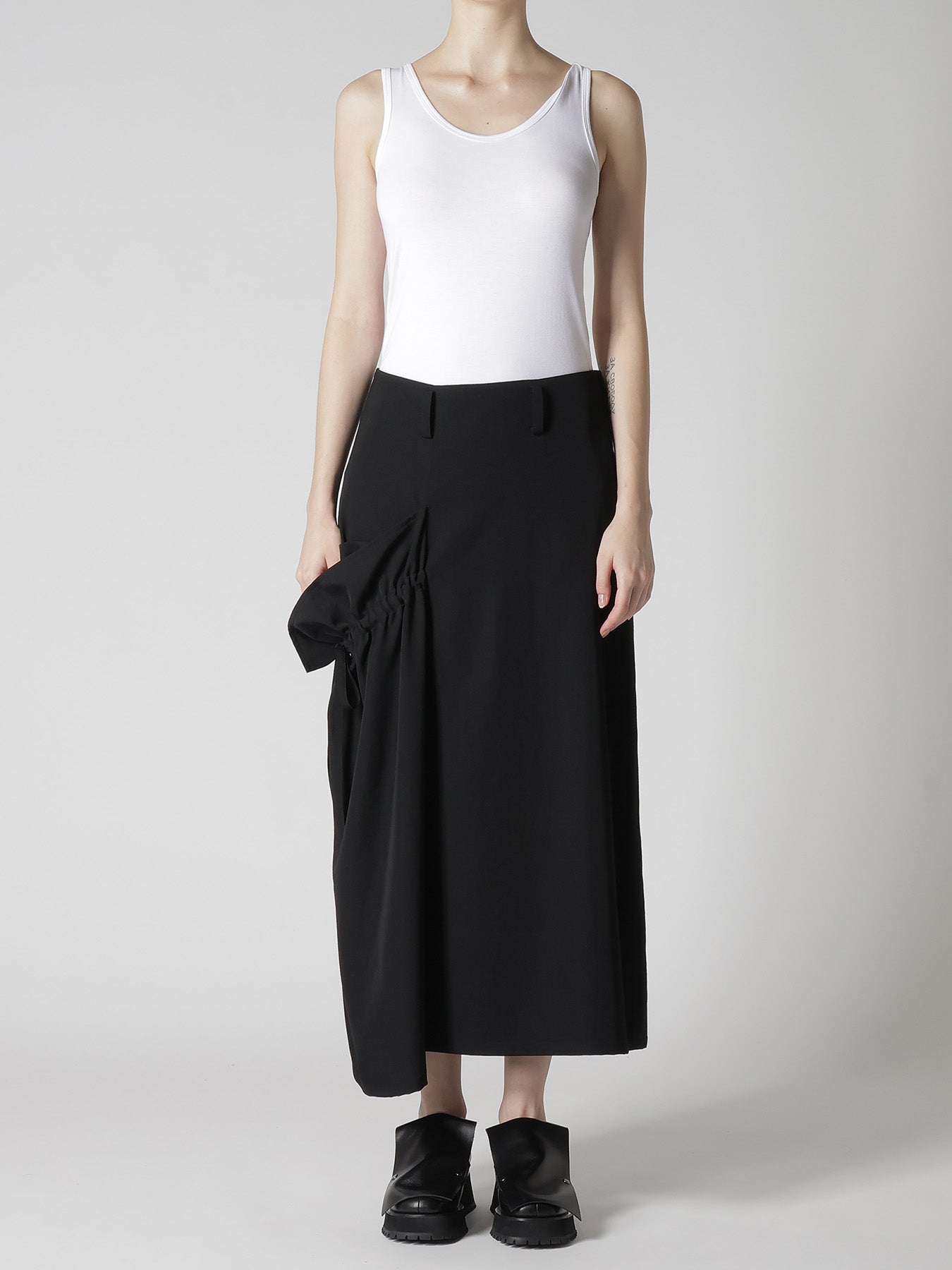WOOL GABARDINE SIDE GATHERED SKIRT – THE SHOP YOHJI YAMAMOTO