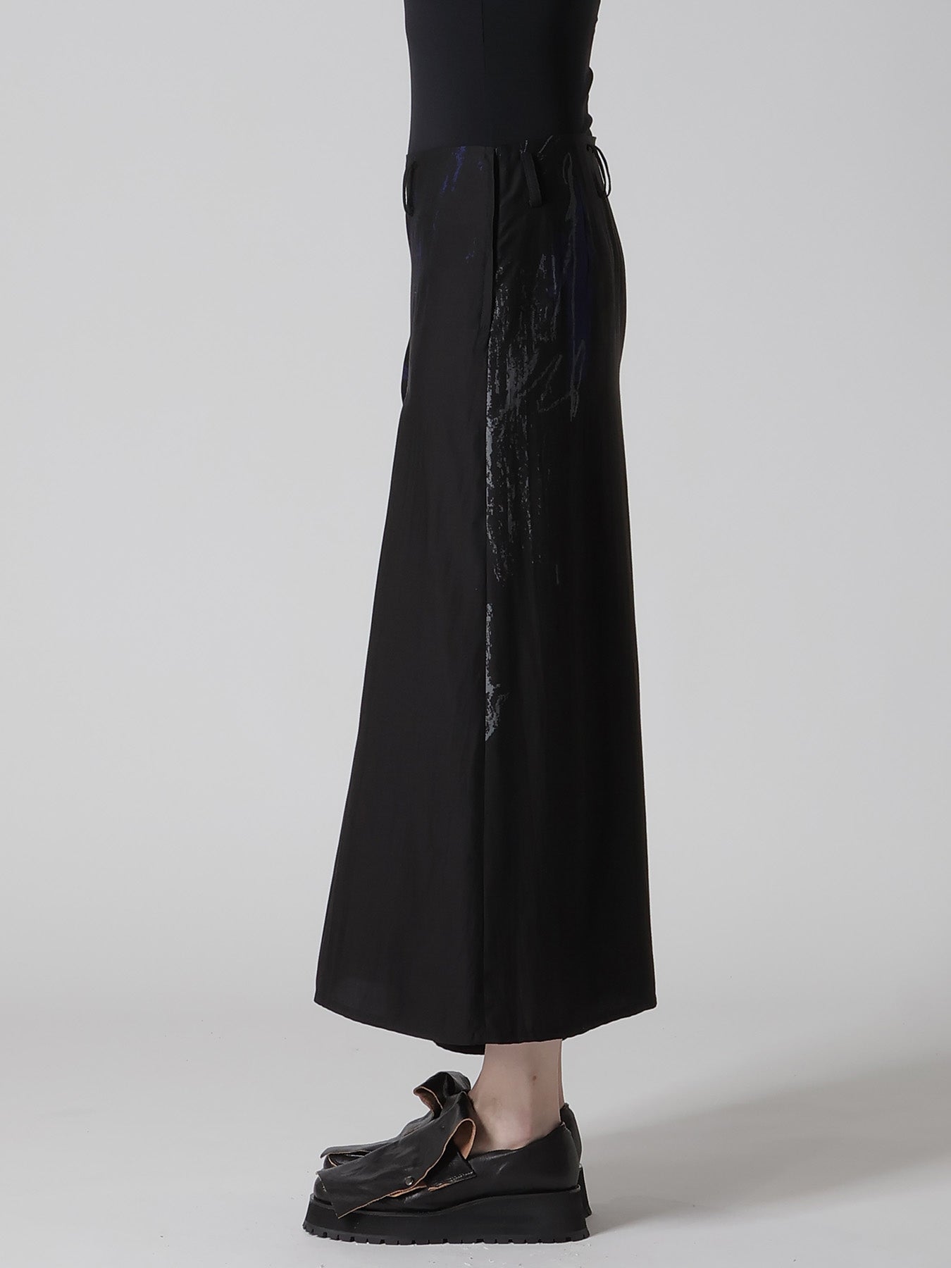 CUPRO/DUNGAREE TWILL GATHER SKIRT