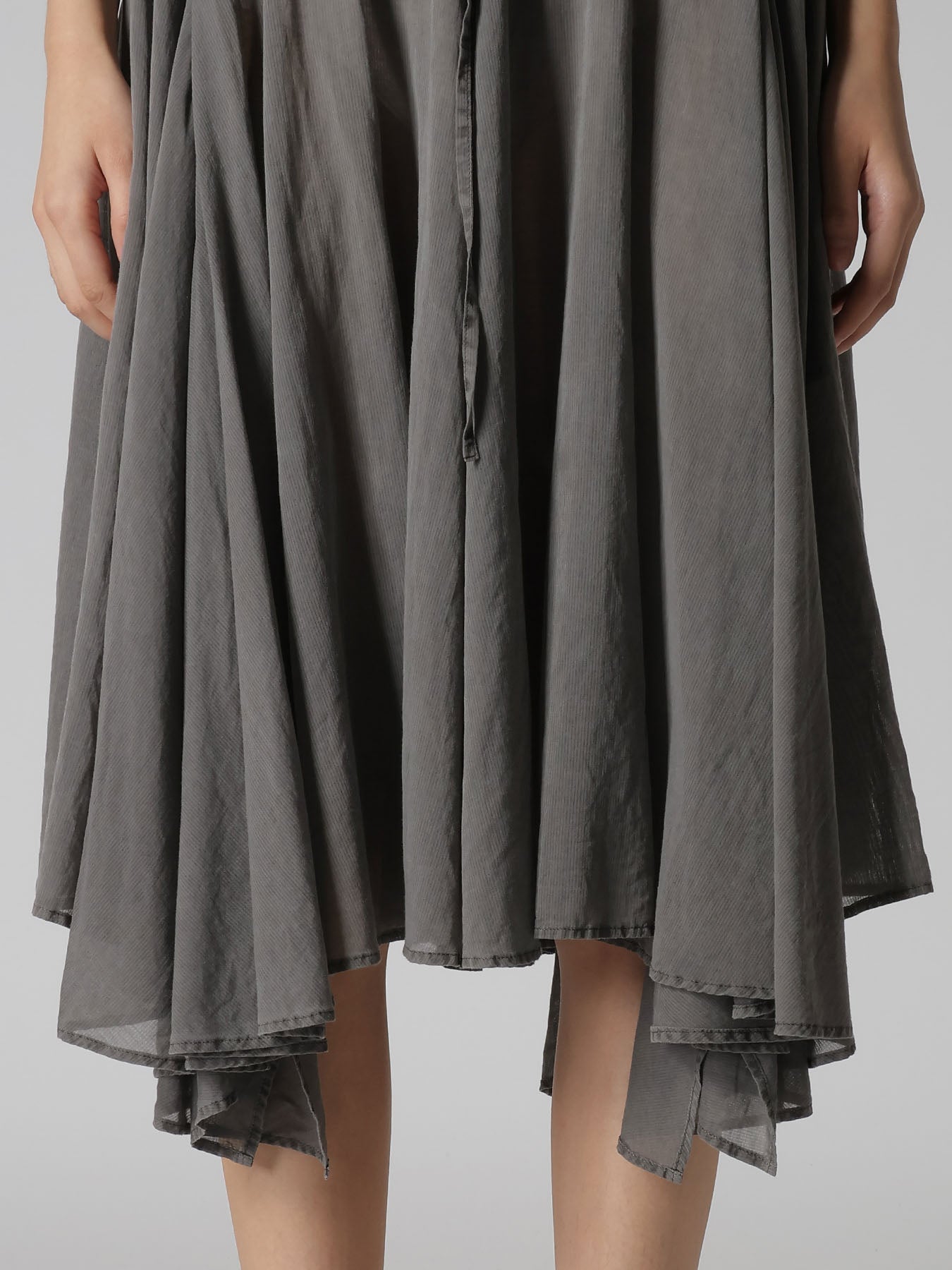 CUPRO/COTTON GARMENT DYED FLARE GATHER SKIRT