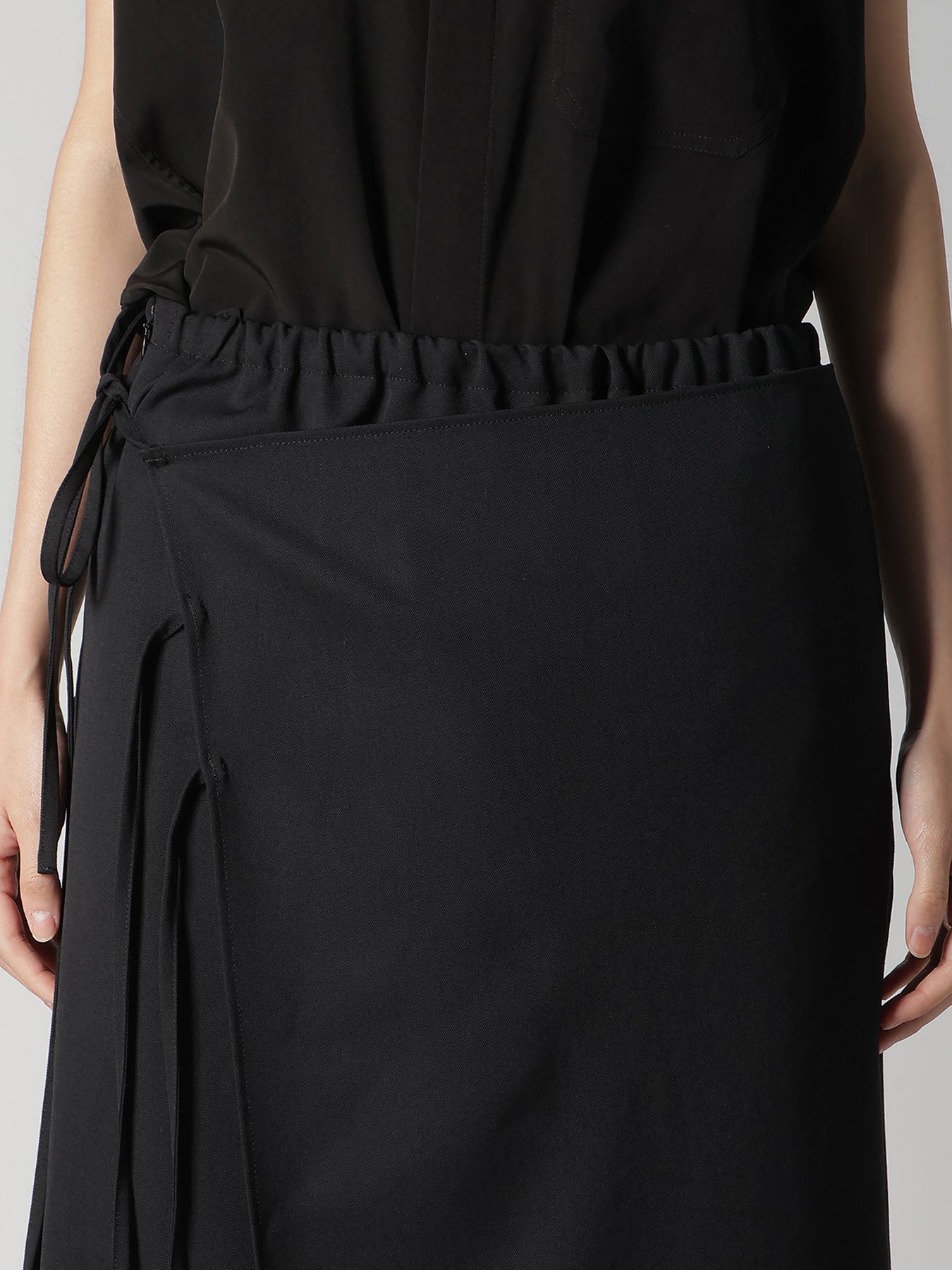 WOOL GABARDINE WRAP SKIRT