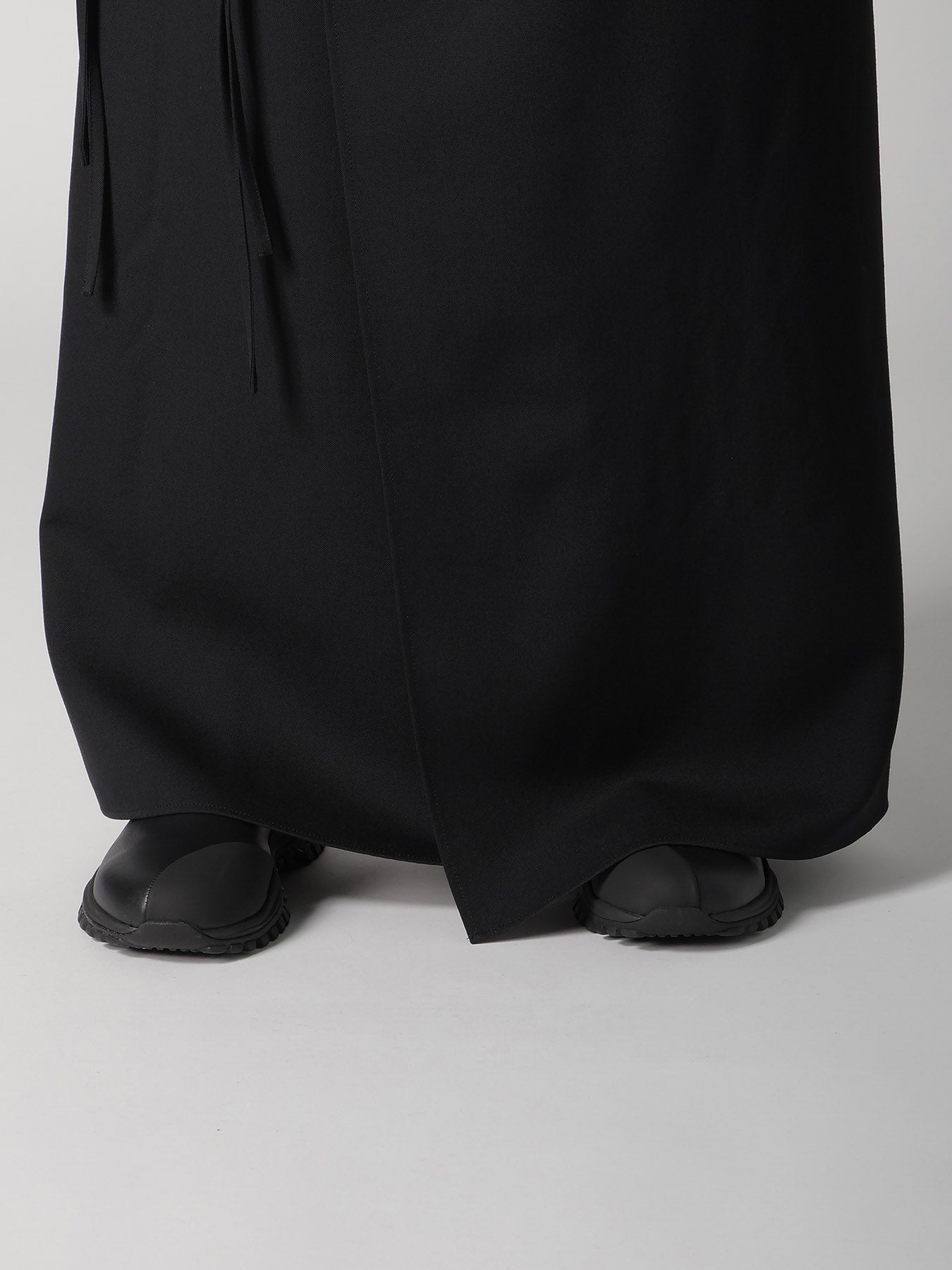 WOOL GABARDINE WRAP SKIRT