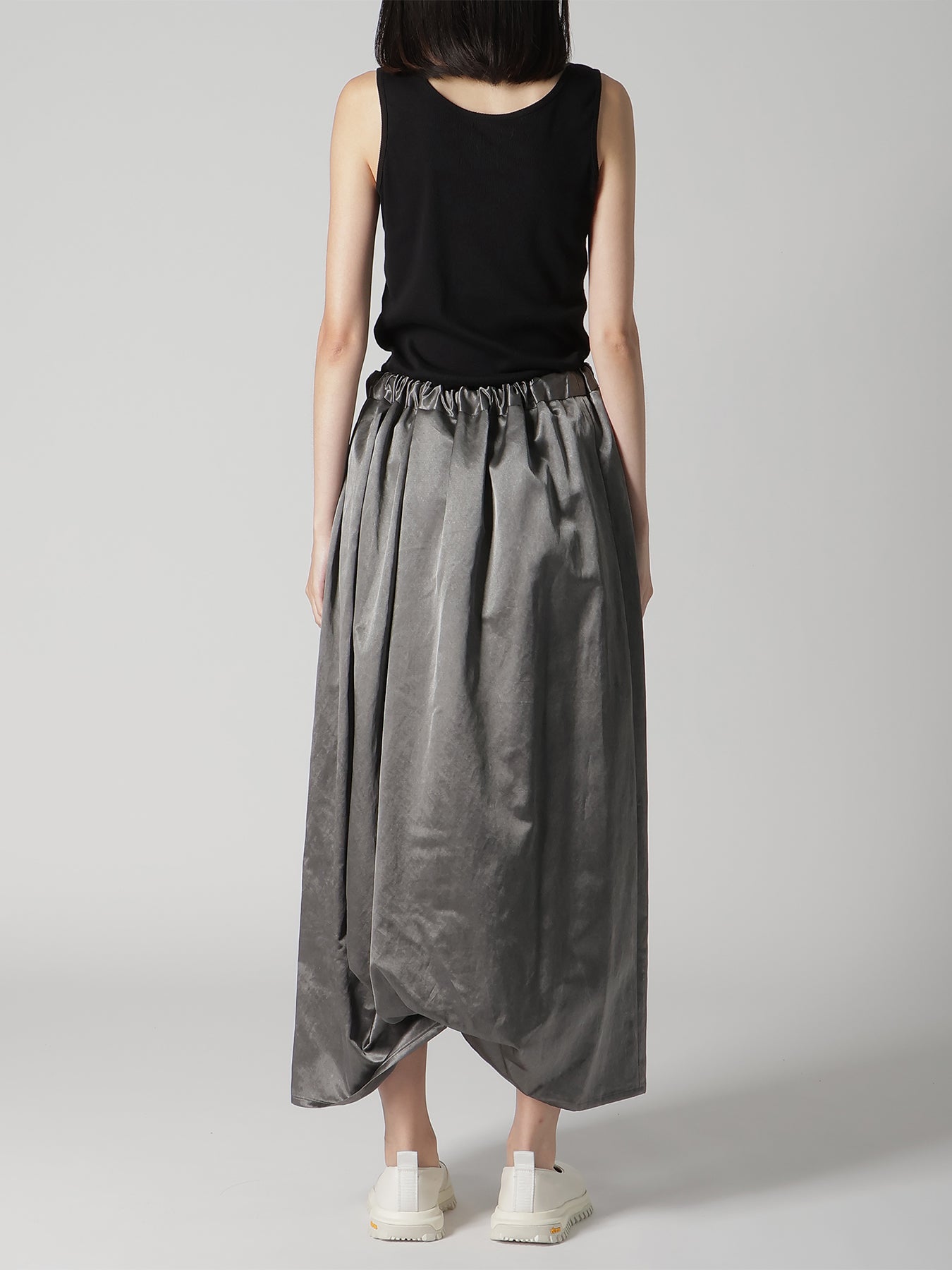 BLEACH SATIN TUCK SKIRT