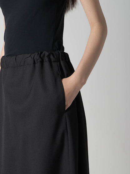 WOOL GABARDINE TUCK SKIRT