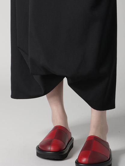 WOOL GABARDINE TUCK SKIRT