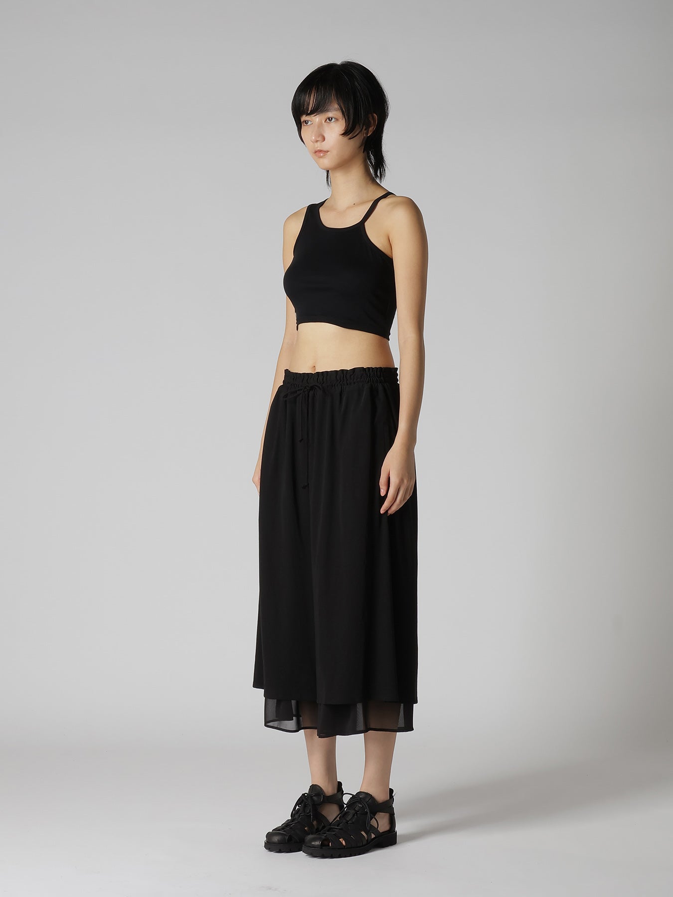 Y" EMBROIDERY CROPPED TEE