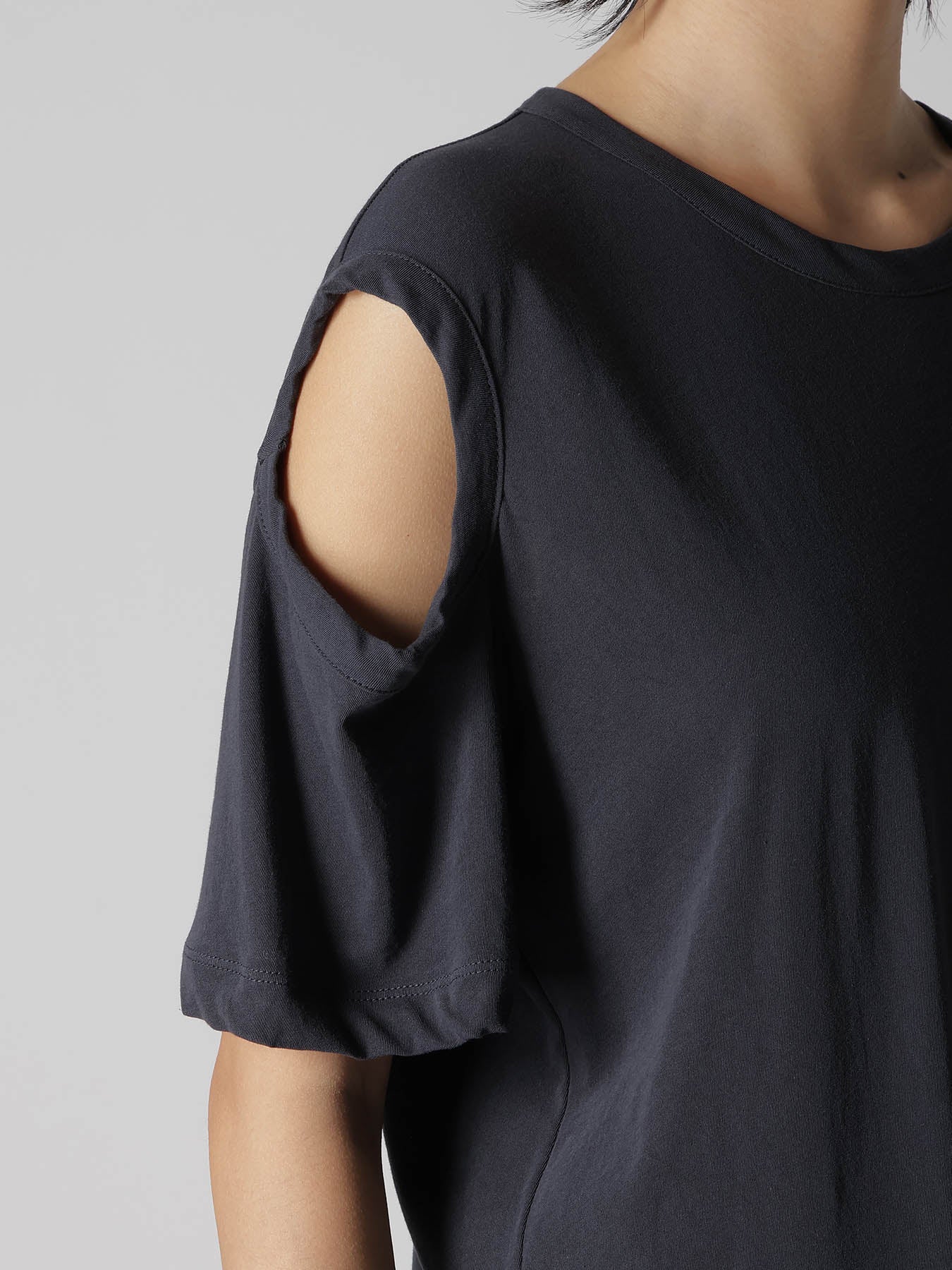 HARD-TWISTED JERSEY HOLLOW TEE B