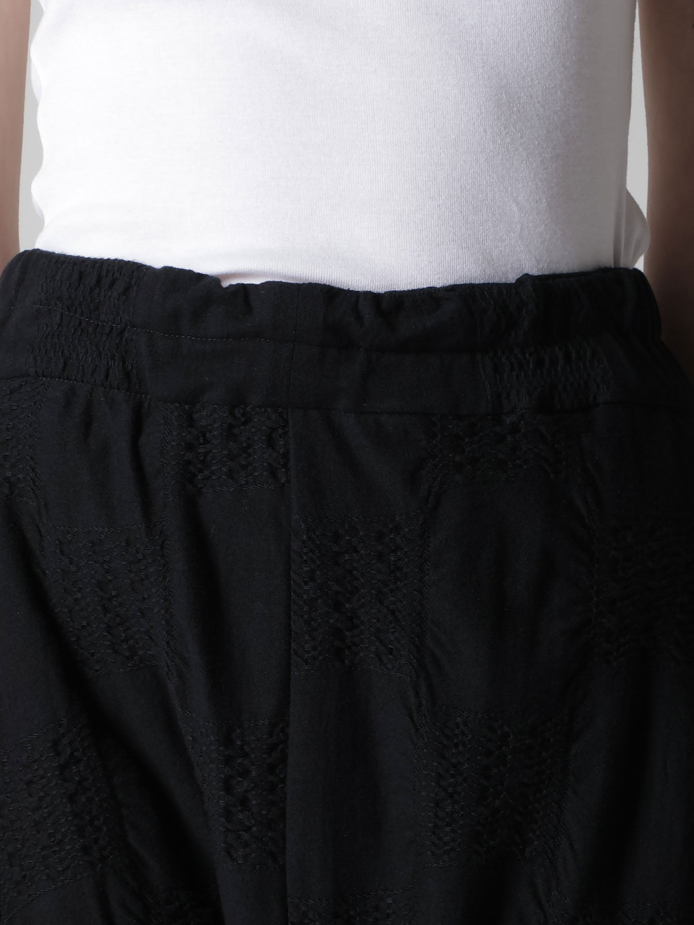 BLOCK TUCK JQ SAROUEL PANTS