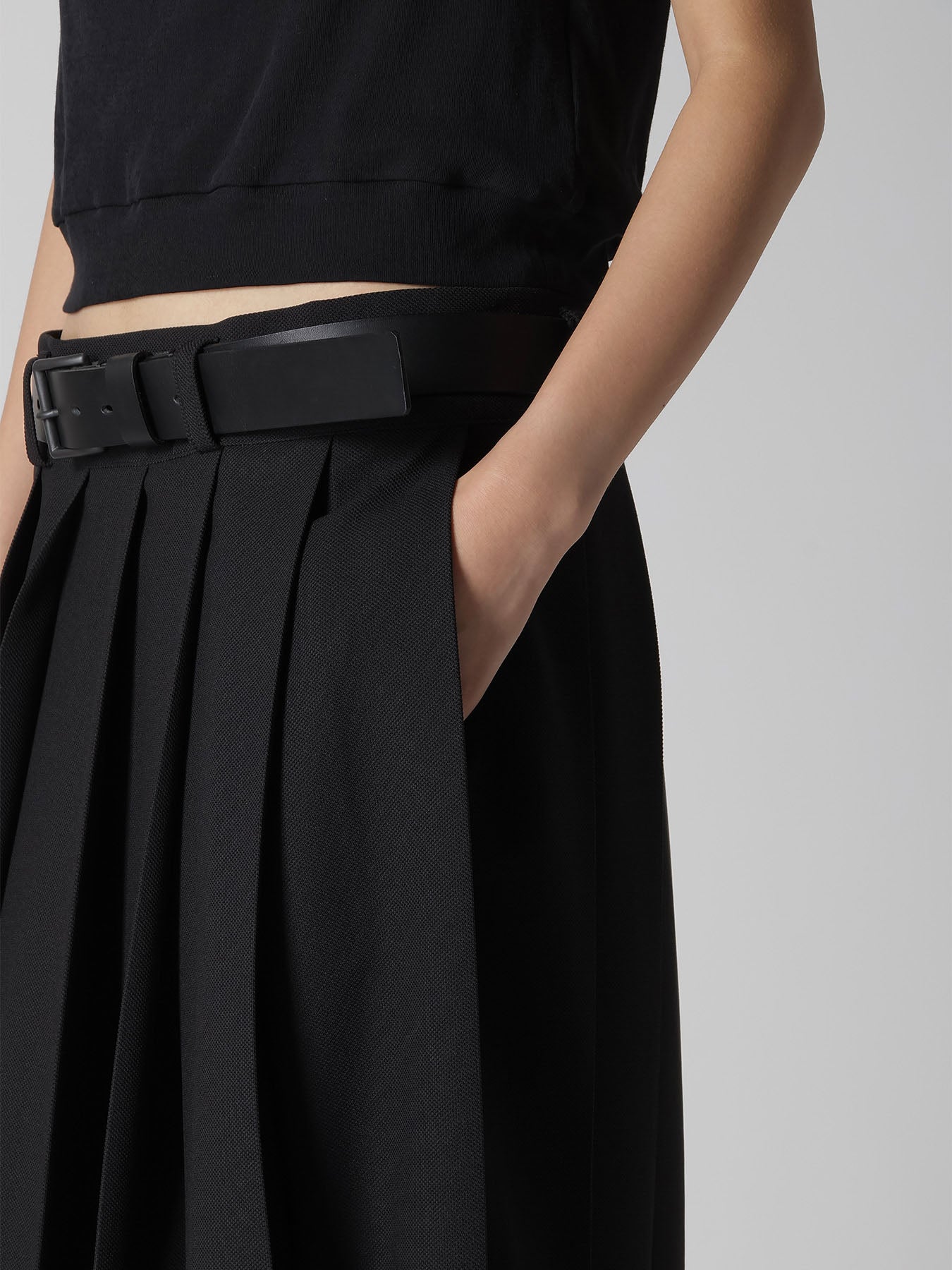 POLYESTER PLEATED SKIRT