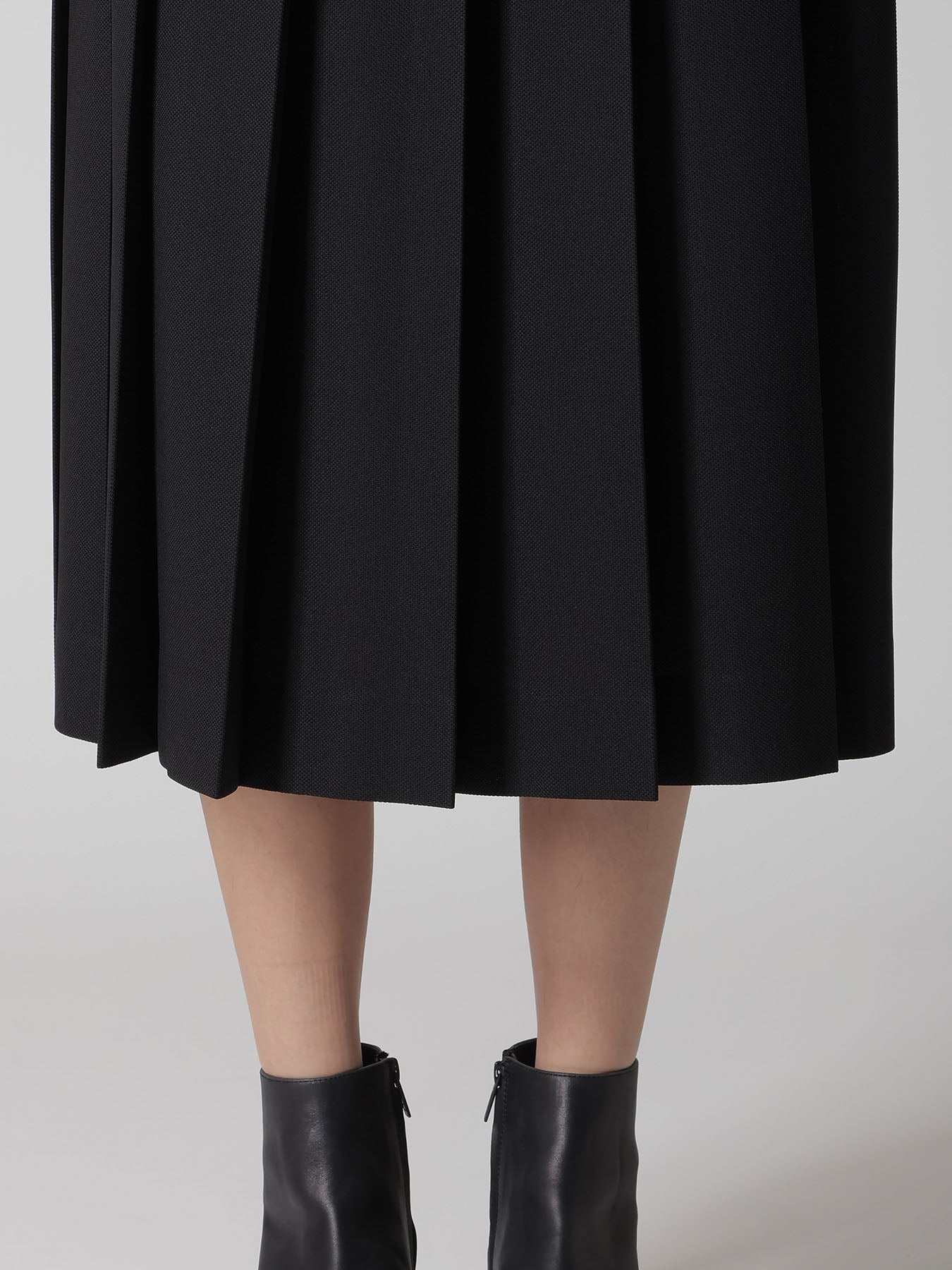 POLYESTER PLEATED SKIRT